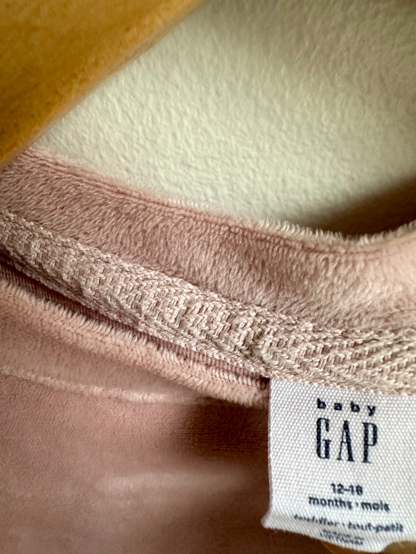 Gap Blush Velour Long Sleeve / 12-18m