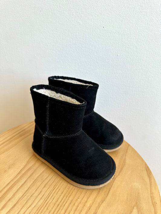 Black Ankle Boots / Size 5 Toddler