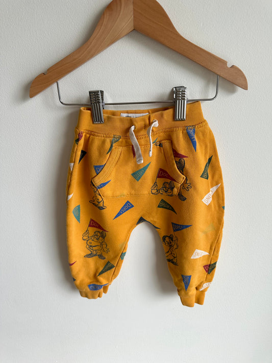 Gap Seven Dwarf Pants / 12-18m