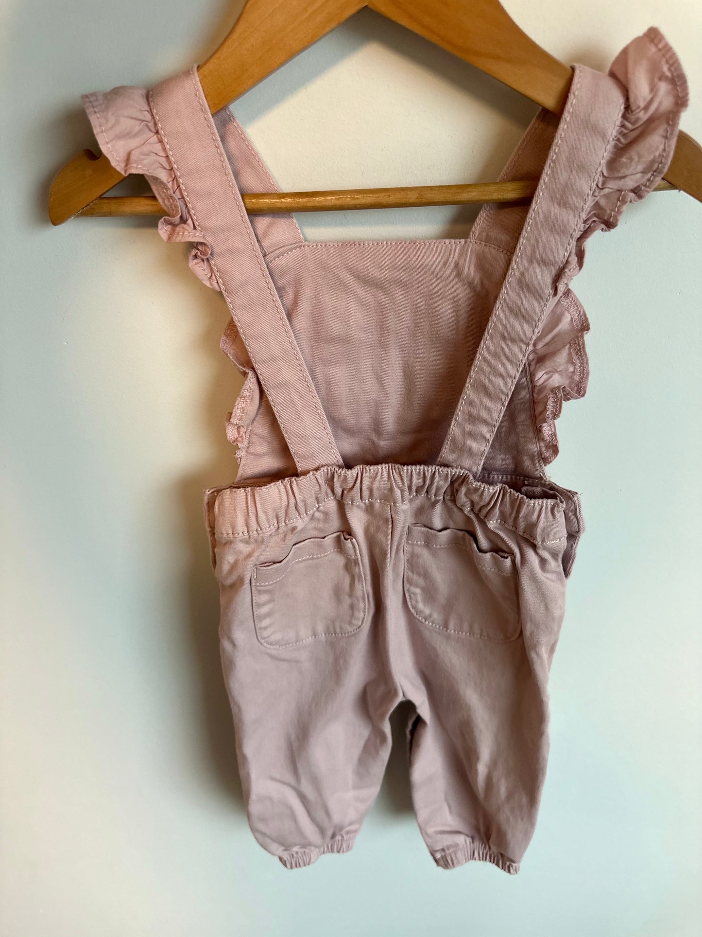 Pink Ruffle Overalls / 9m