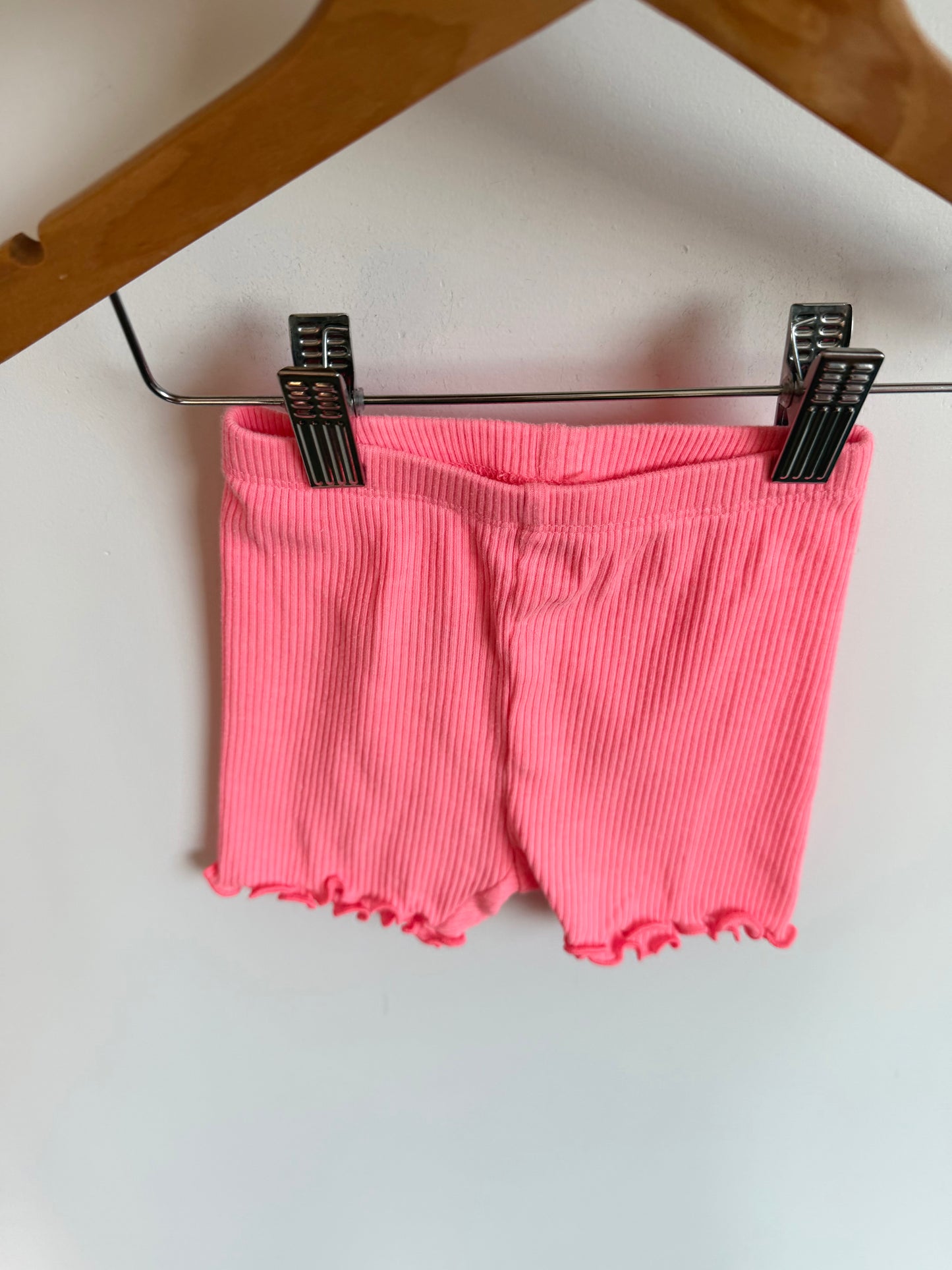 Bright Pink Ribbed Shorts / 18-24m