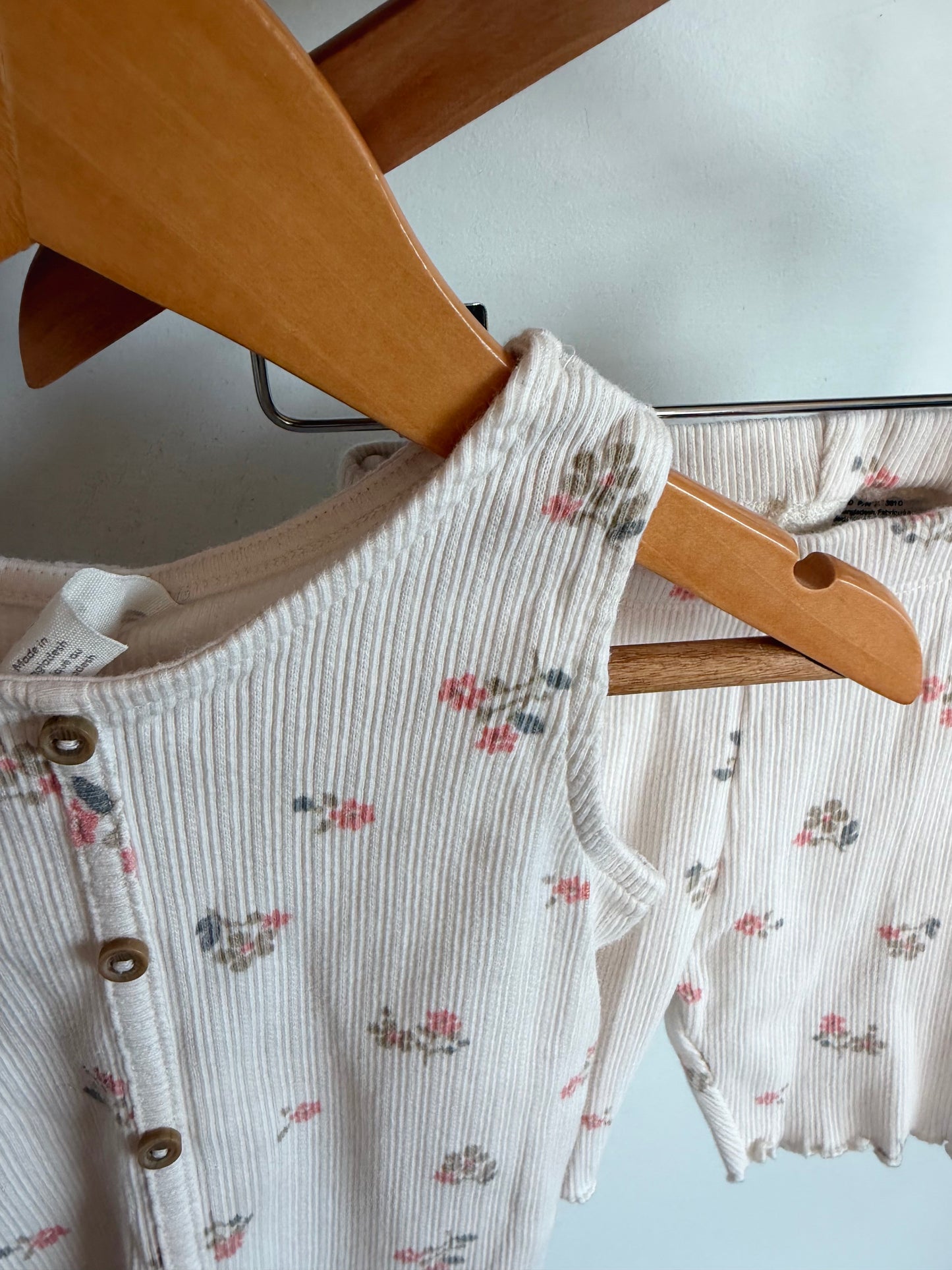 Cream Floral Top + Shorts Set / 18-24m