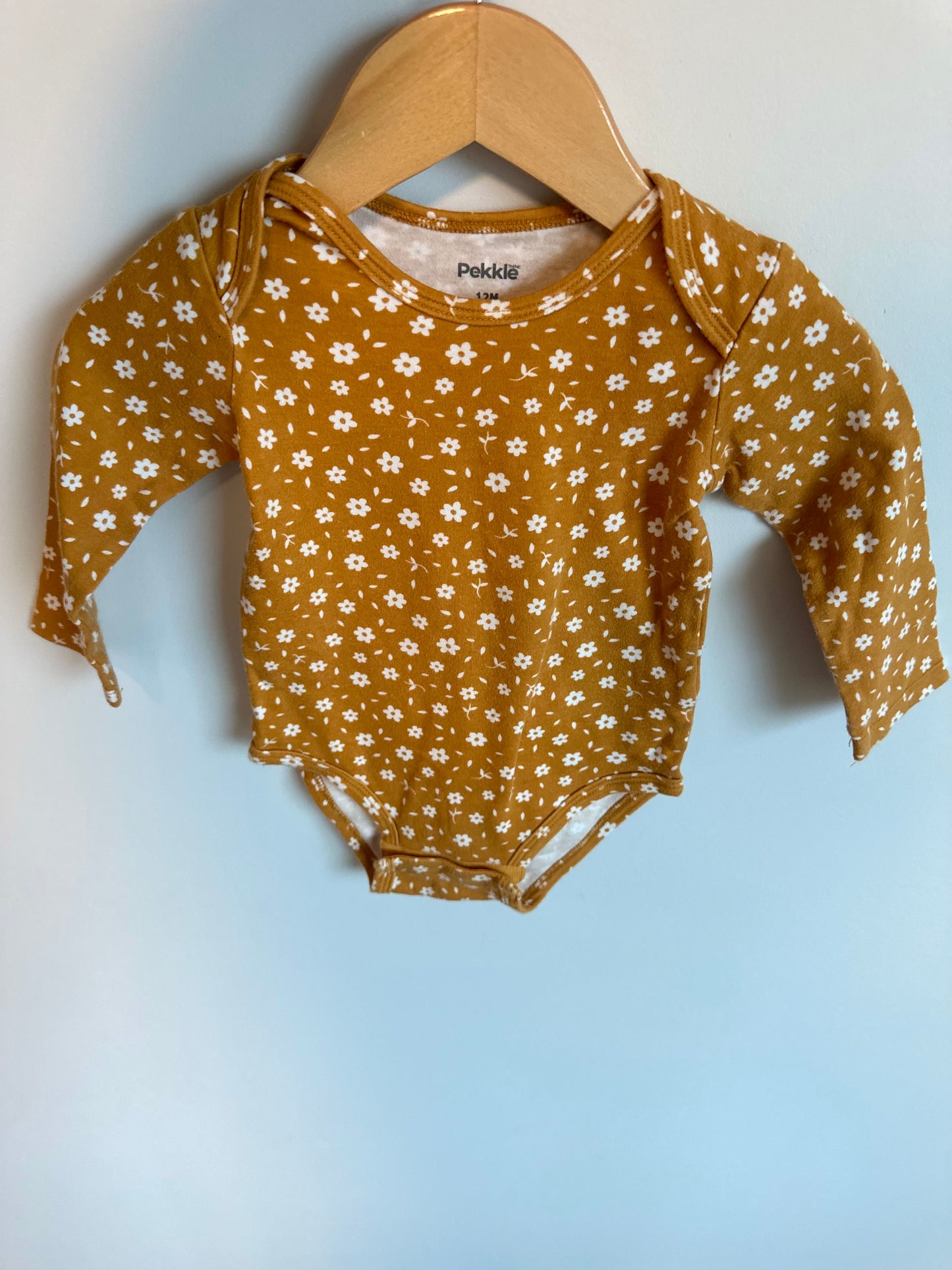 Toffee White Flower Bodysuit / 12m