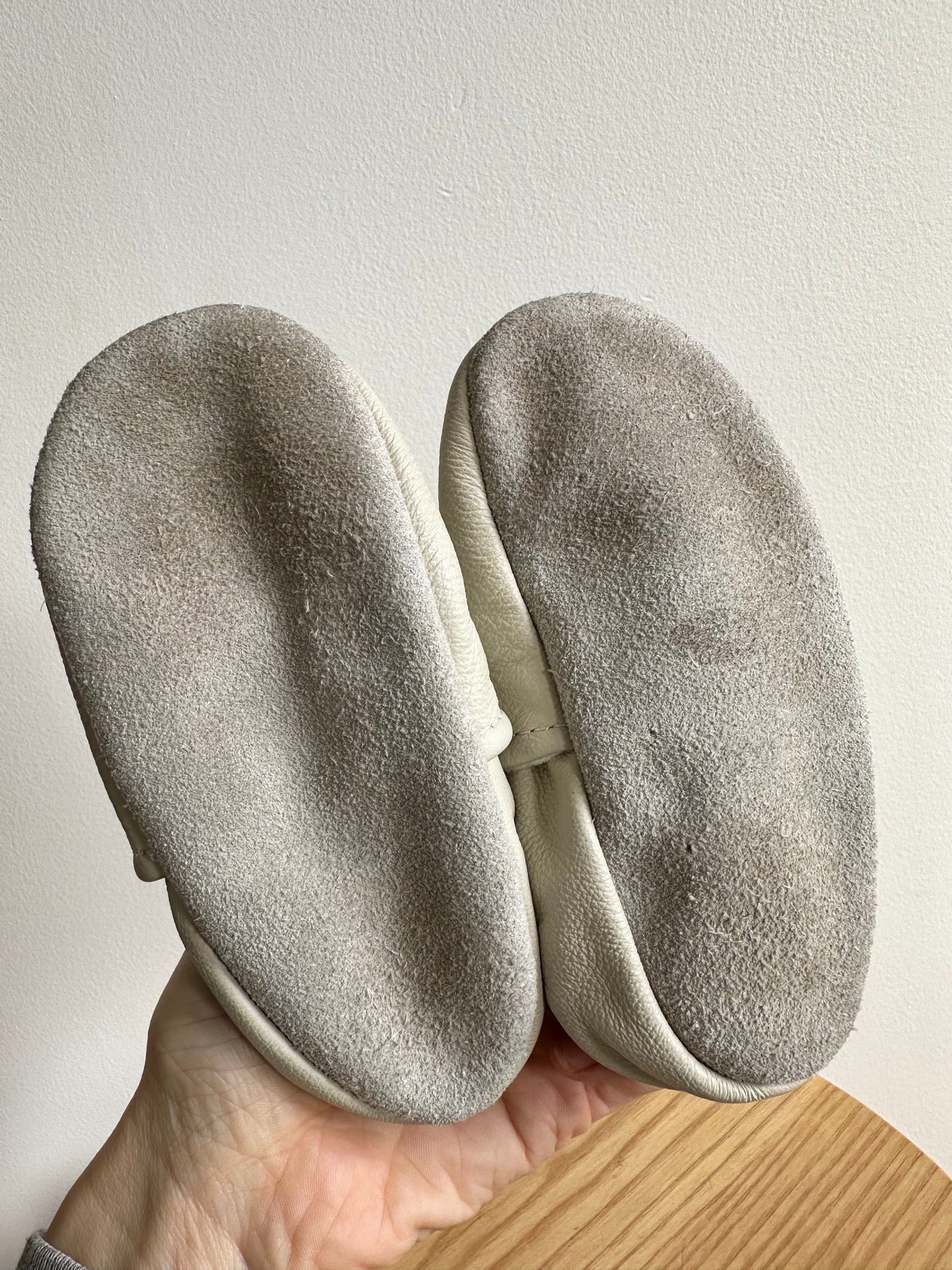 Oat Soft Sole Slippers / Size 8 Toddler