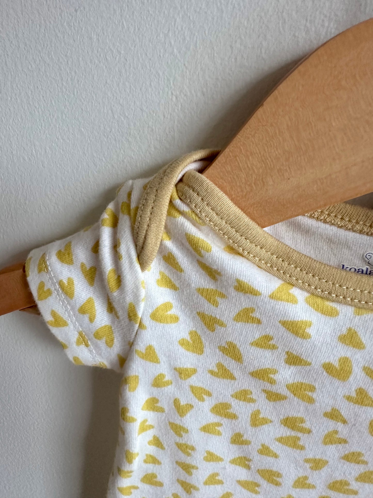 Yellow Heart Bodysuit / 3-6m