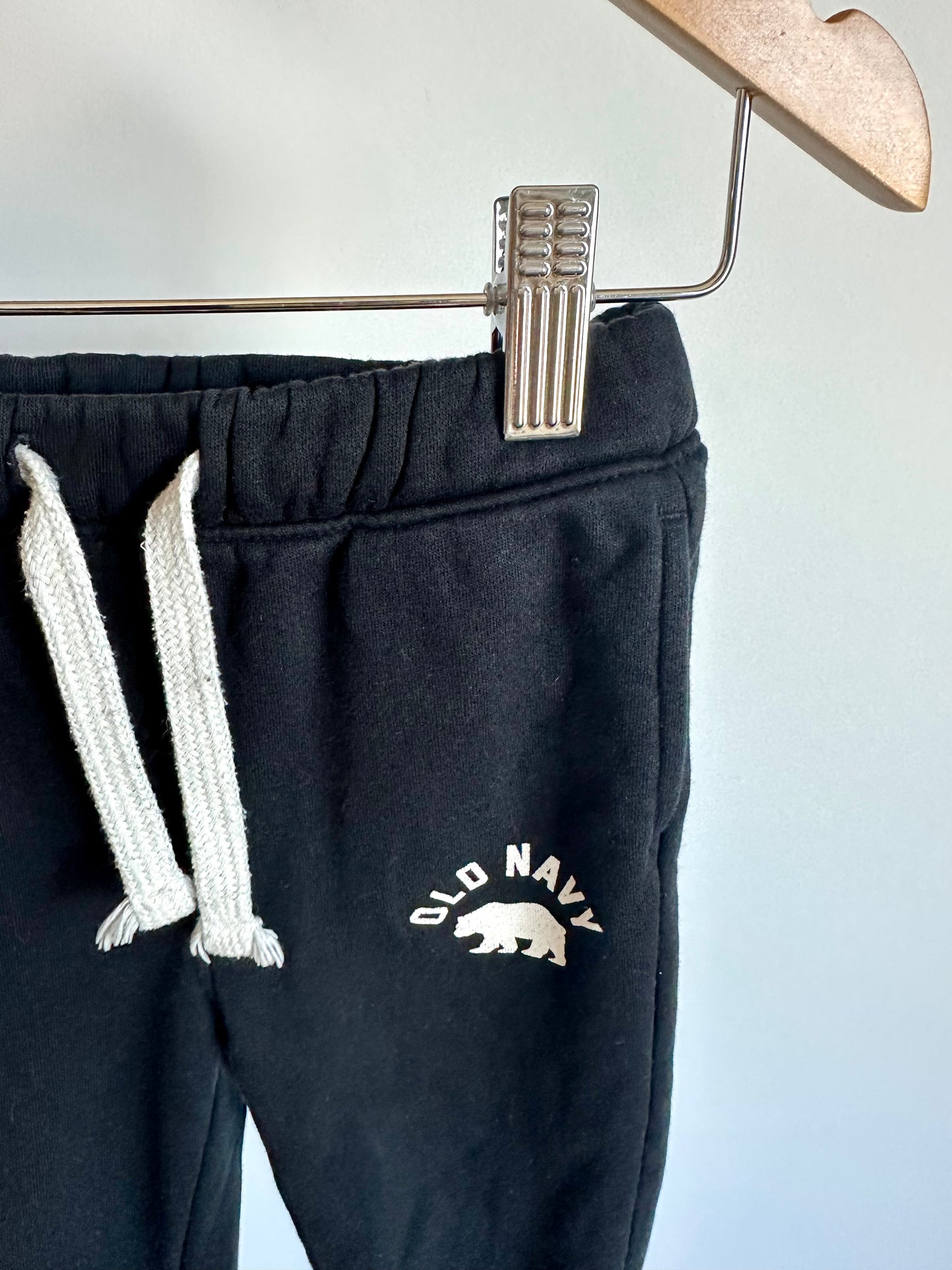 Black Tapered Joggers / 18-24m