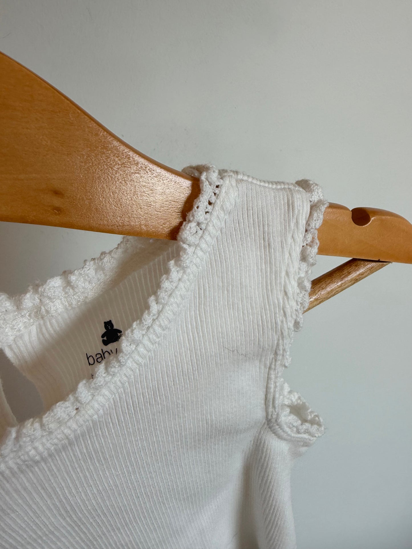 Gap White Lace Hem Tank Top / 18m