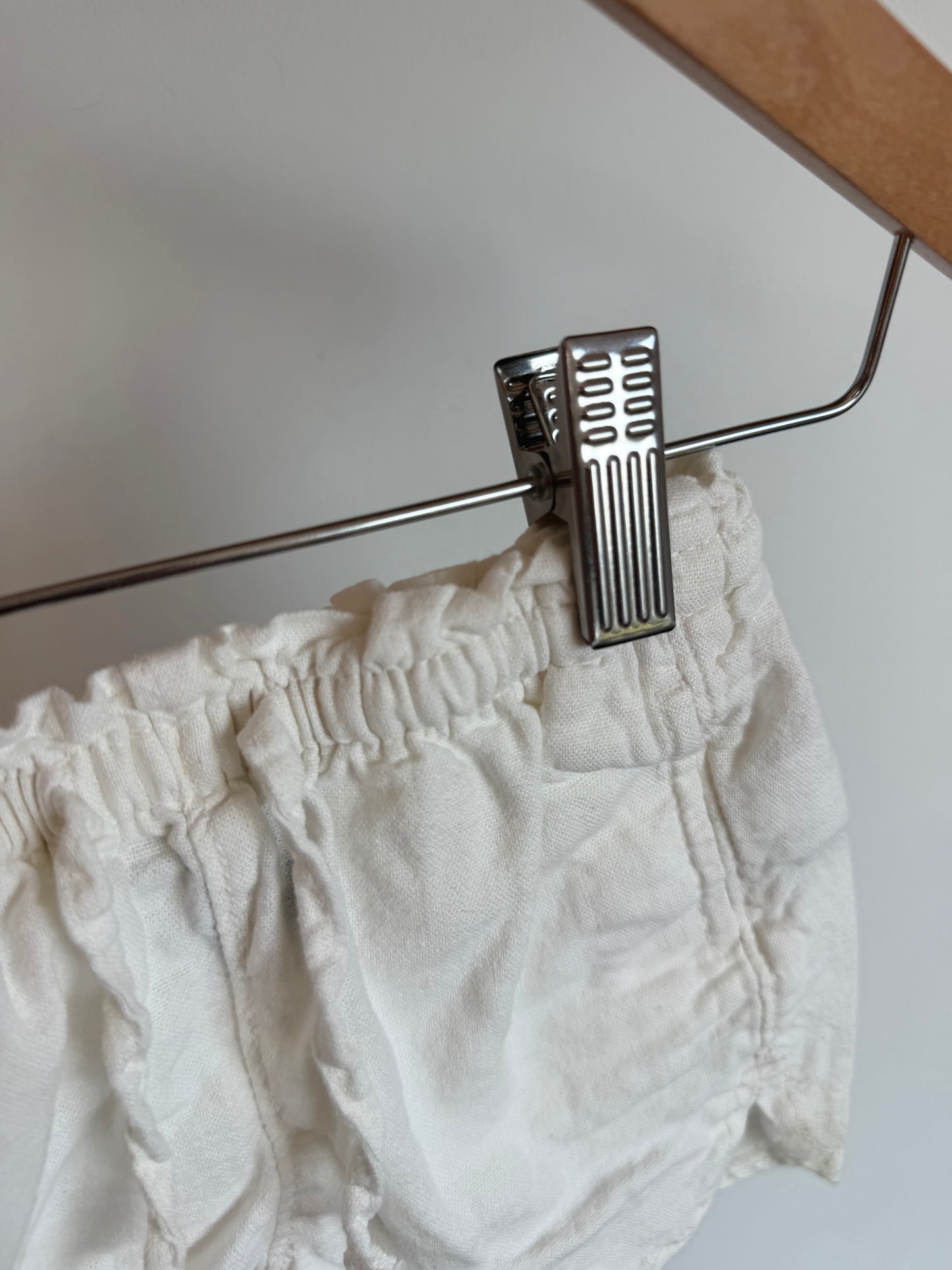 White Pocket Shorts / 18-24m