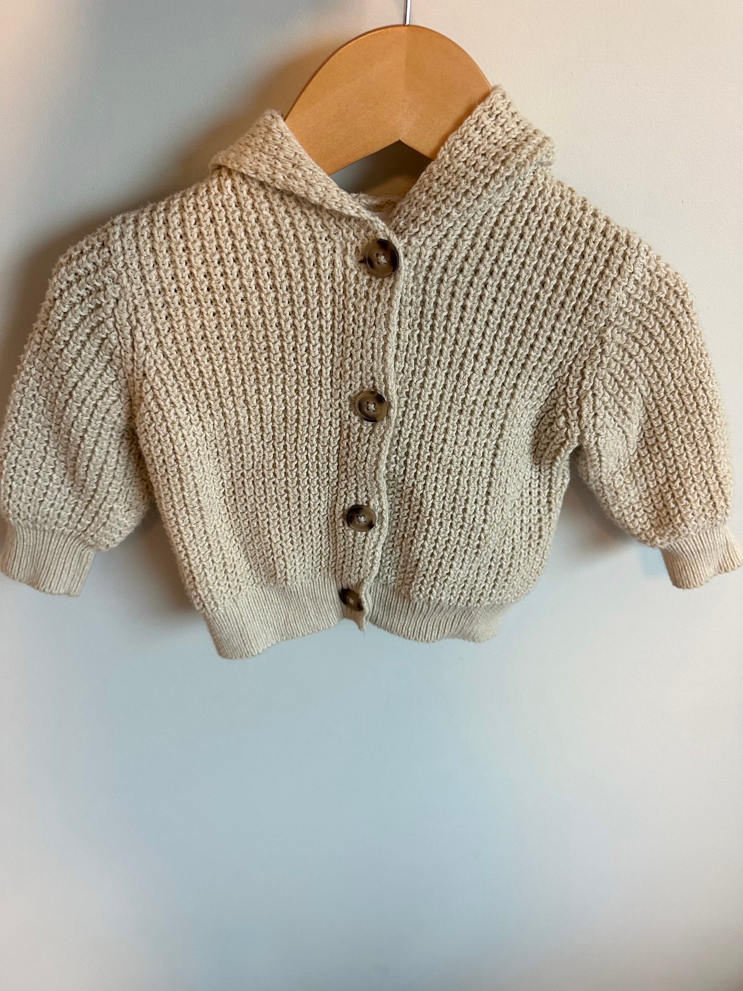 Cream Button Hoodie / 6-12m
