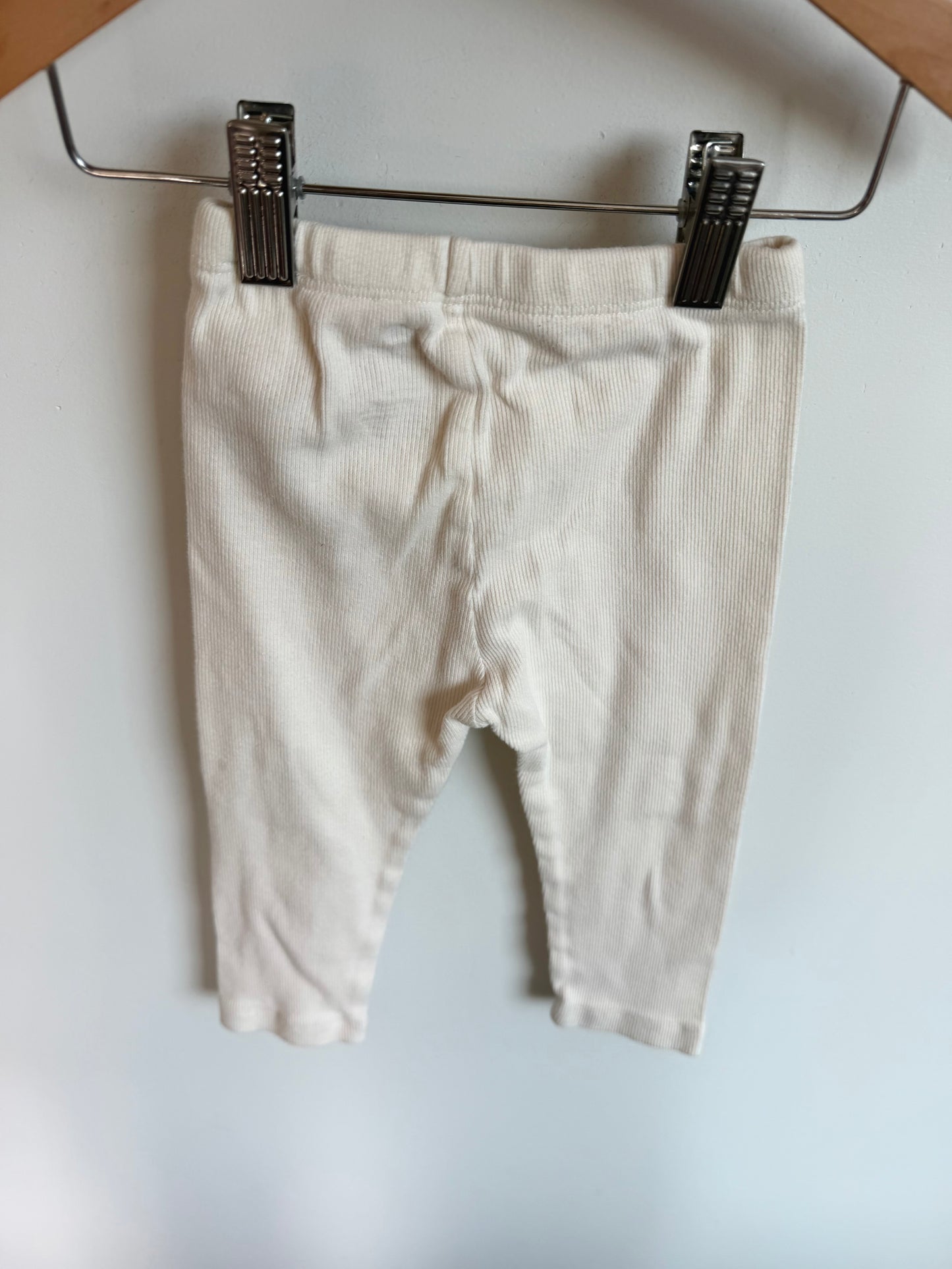 White Ribbed Leggings / 18-24m
