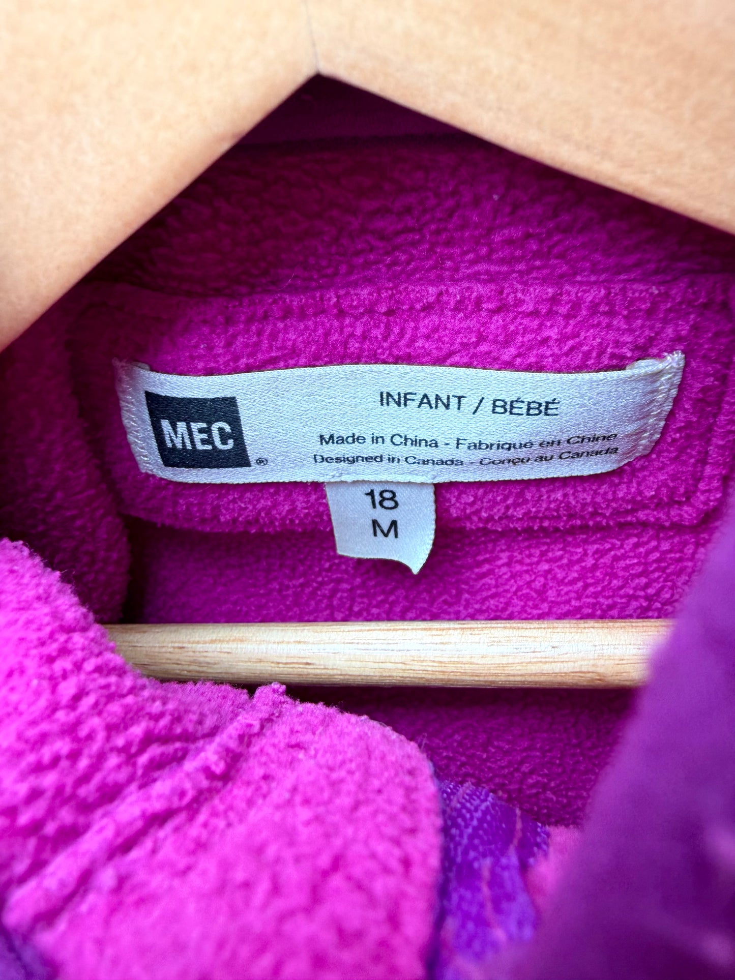 MEC Fuchsia Sweater (PLAY) / 18m