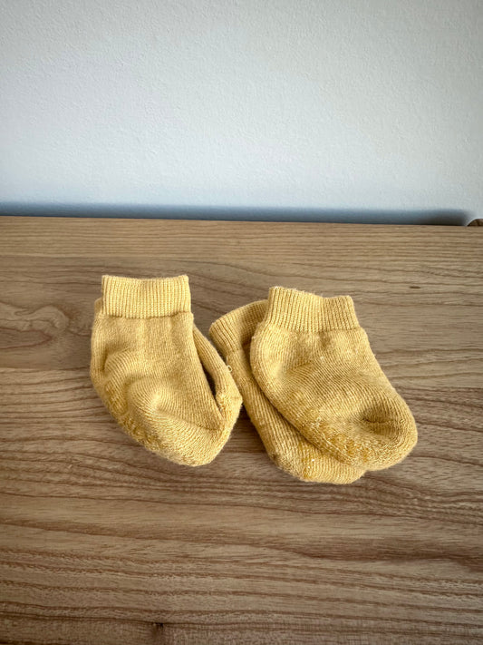 Yellow Socks (Set of 2) / 0-6m