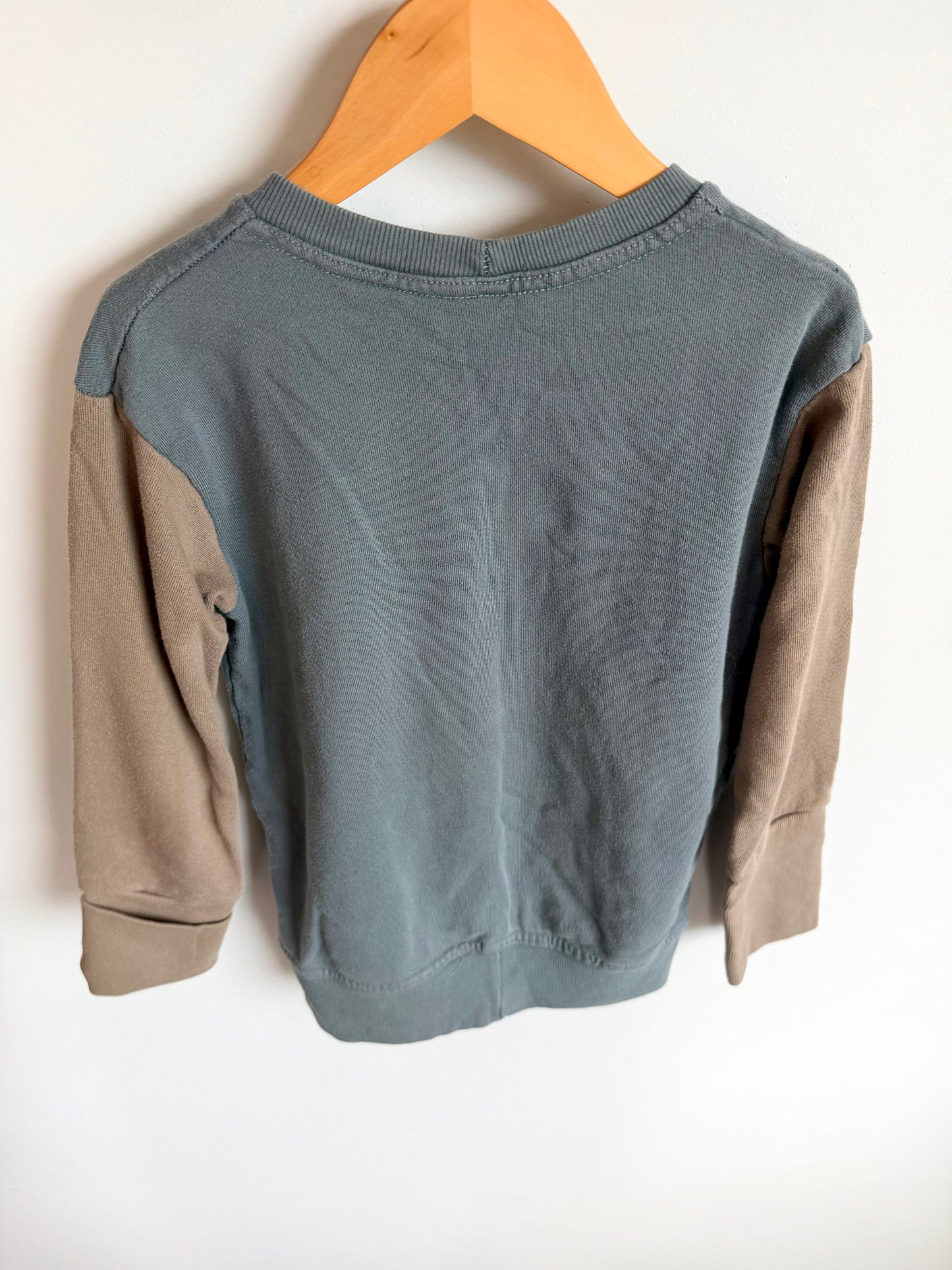 Teddy Little Triangle Sweater / 6-8 years