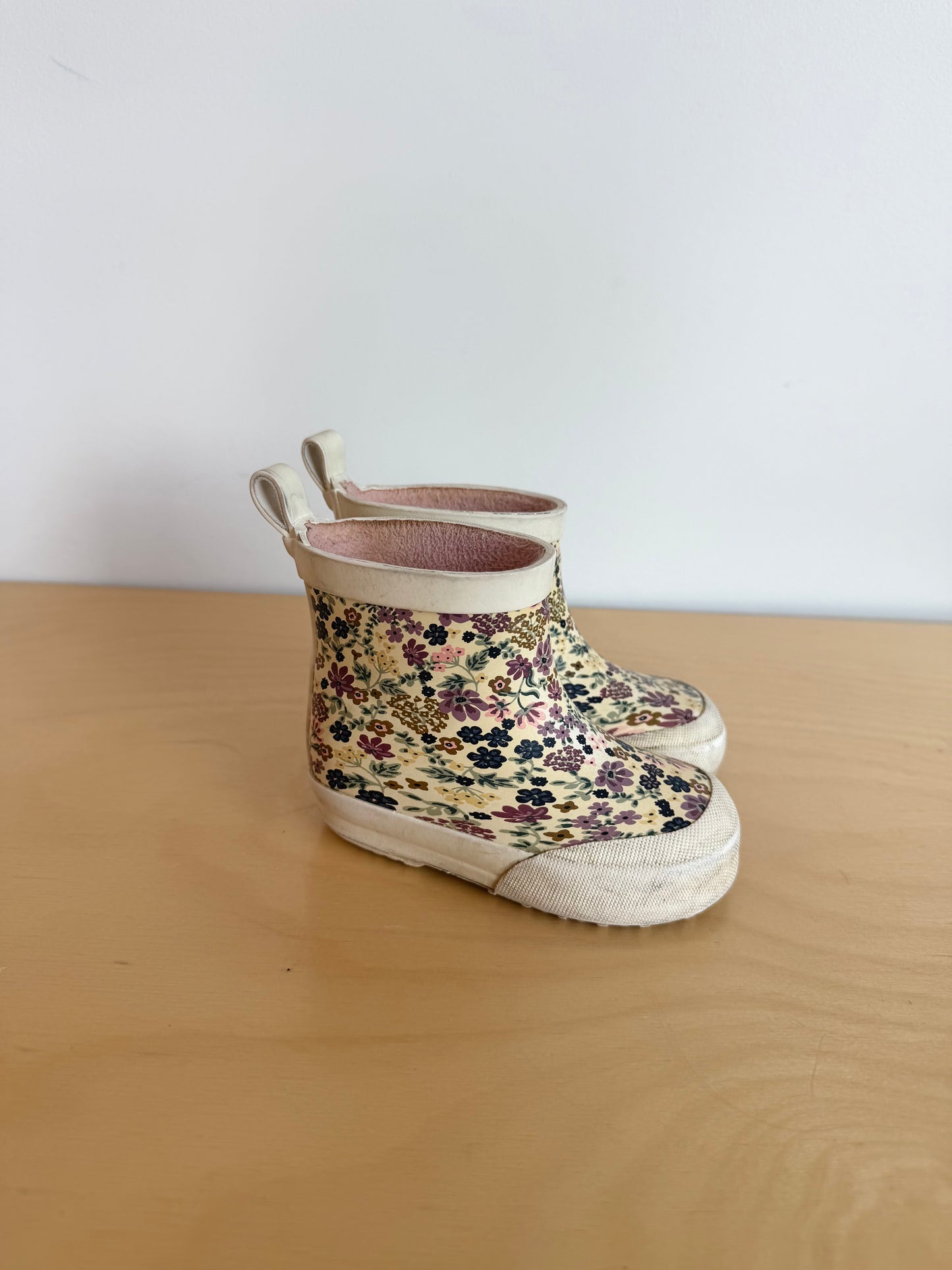 Floral Slip On Boots / Size 3 Toddler