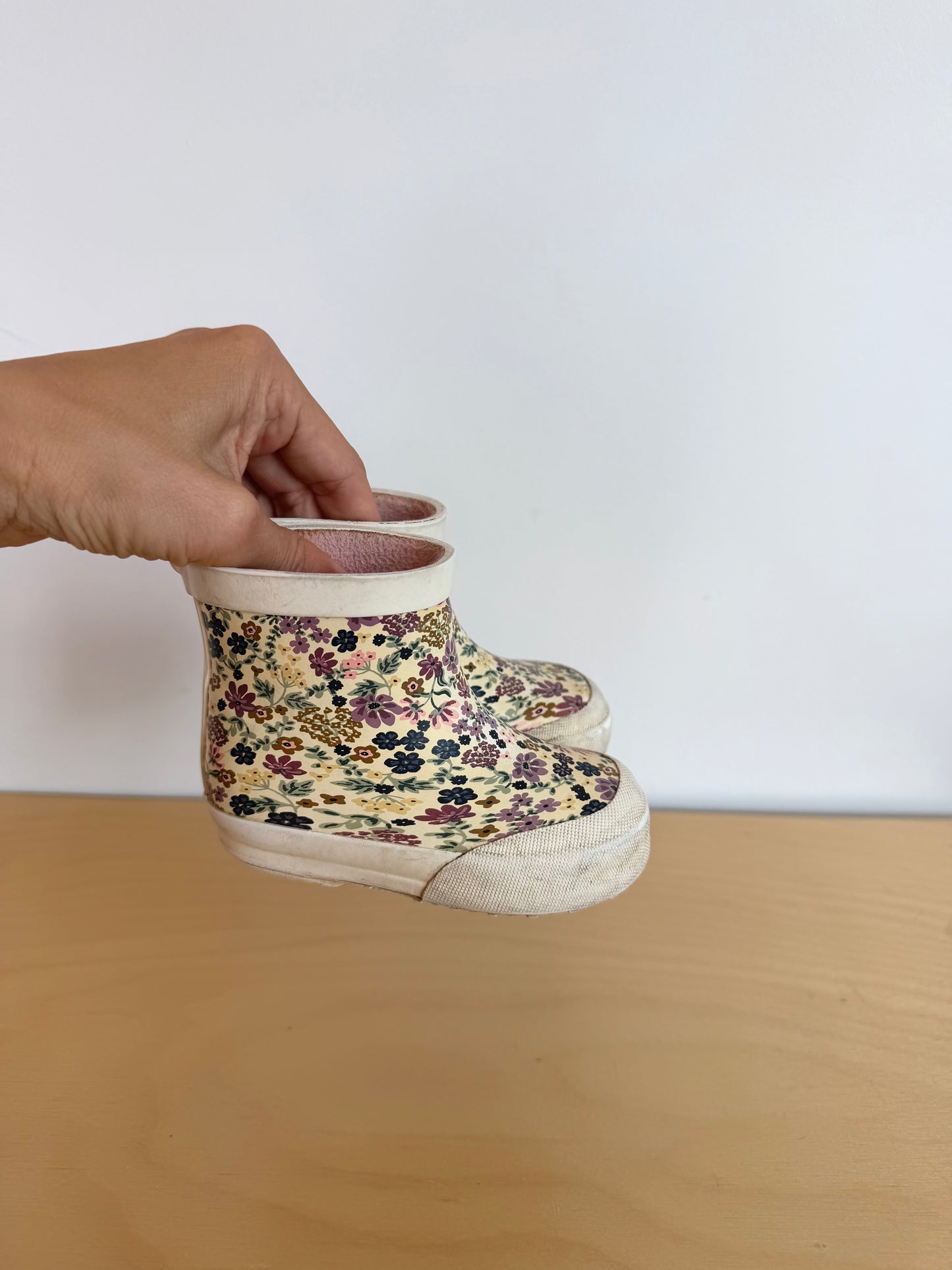 Floral Slip On Boots / Size 3 Toddler