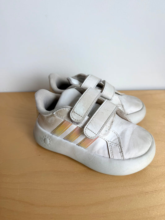 Adidas Bubble Sneakers / 9 Toddler