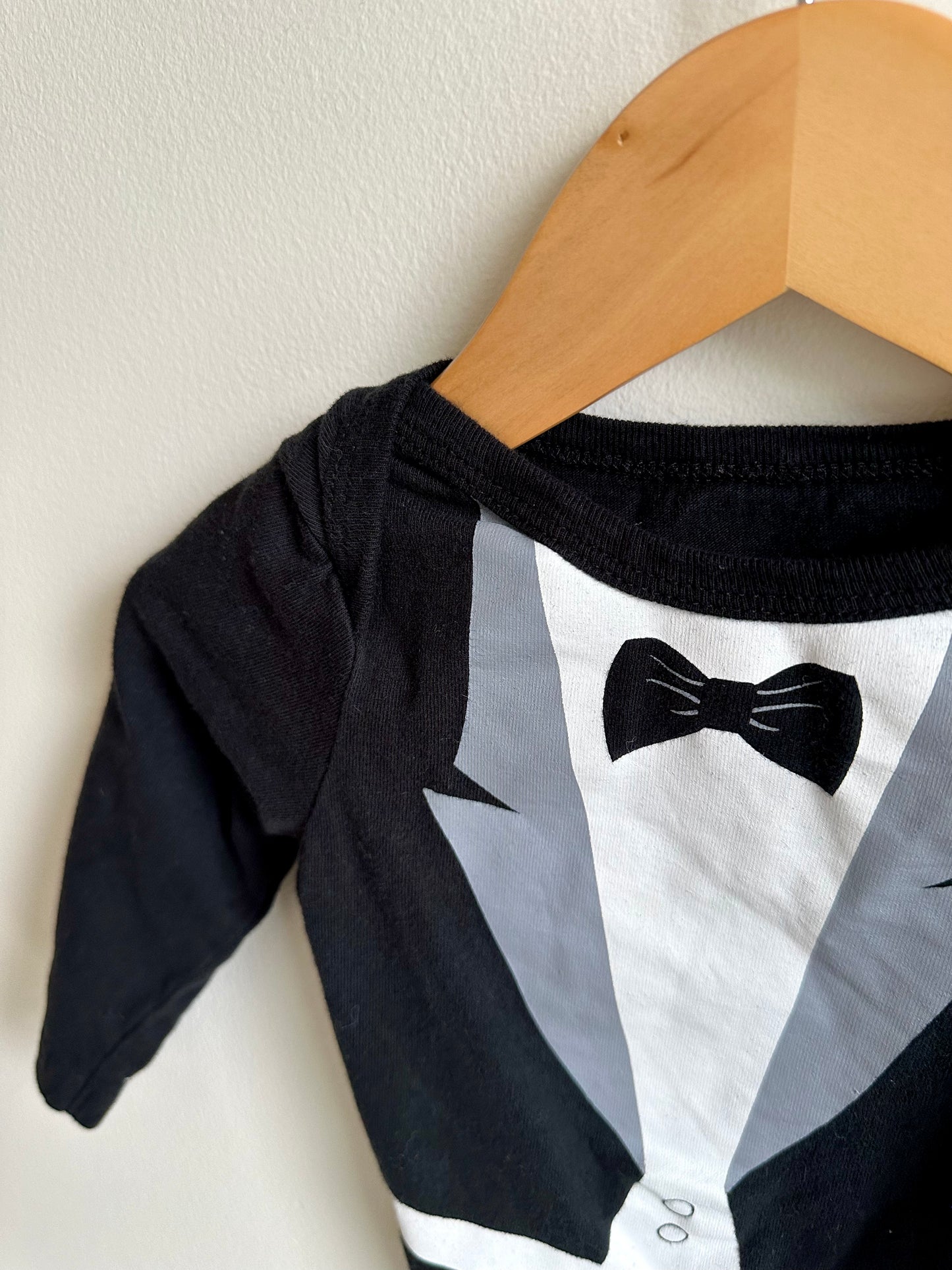 Formal Tux Bodysuit / 12-18m