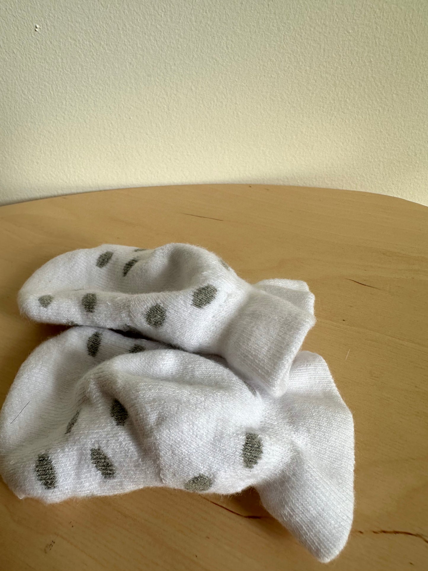 Set of Two Thick Socks- Grey + White/ 6-12m