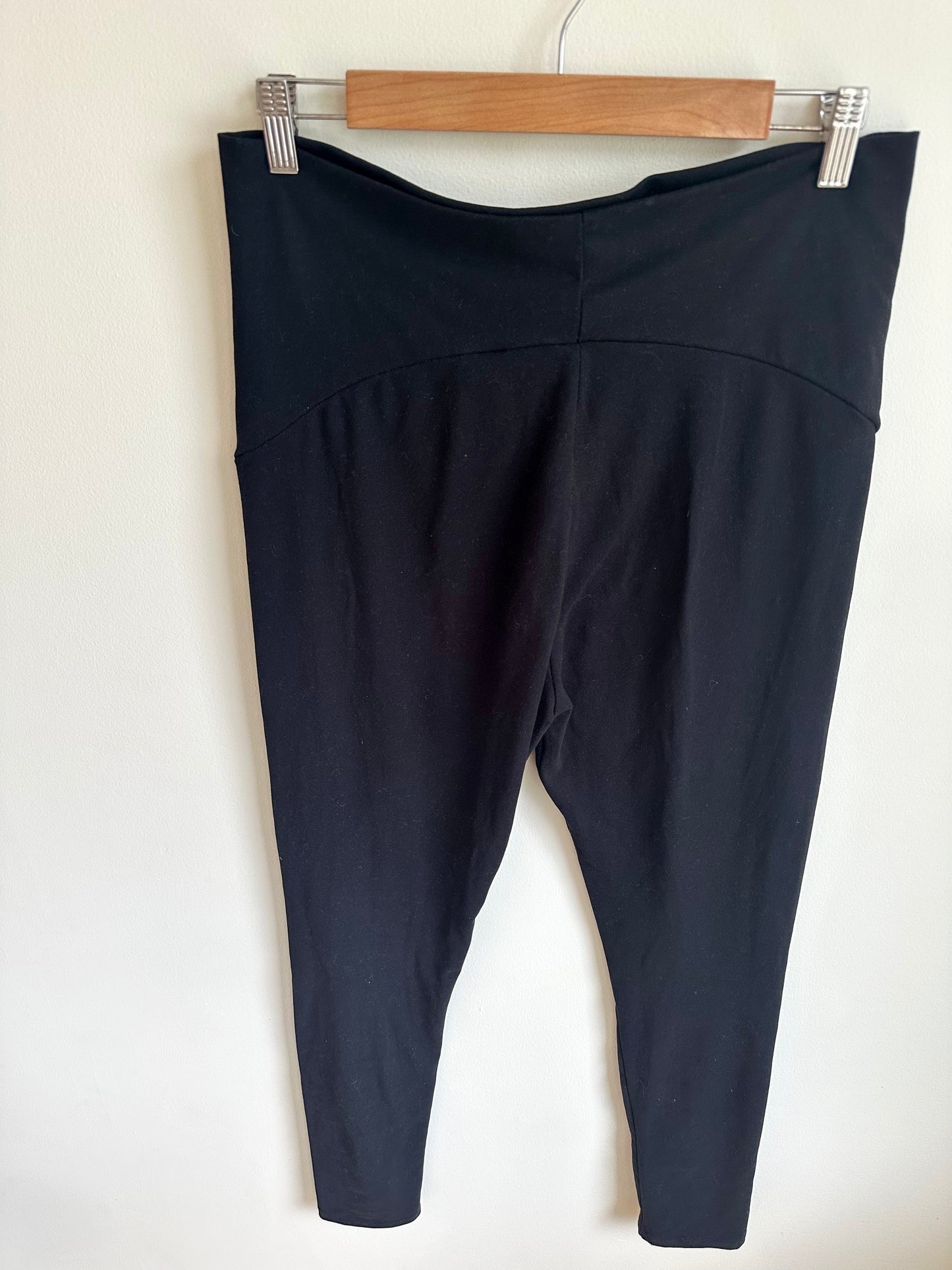 SweetLegs Black Maternity Leggings / M?