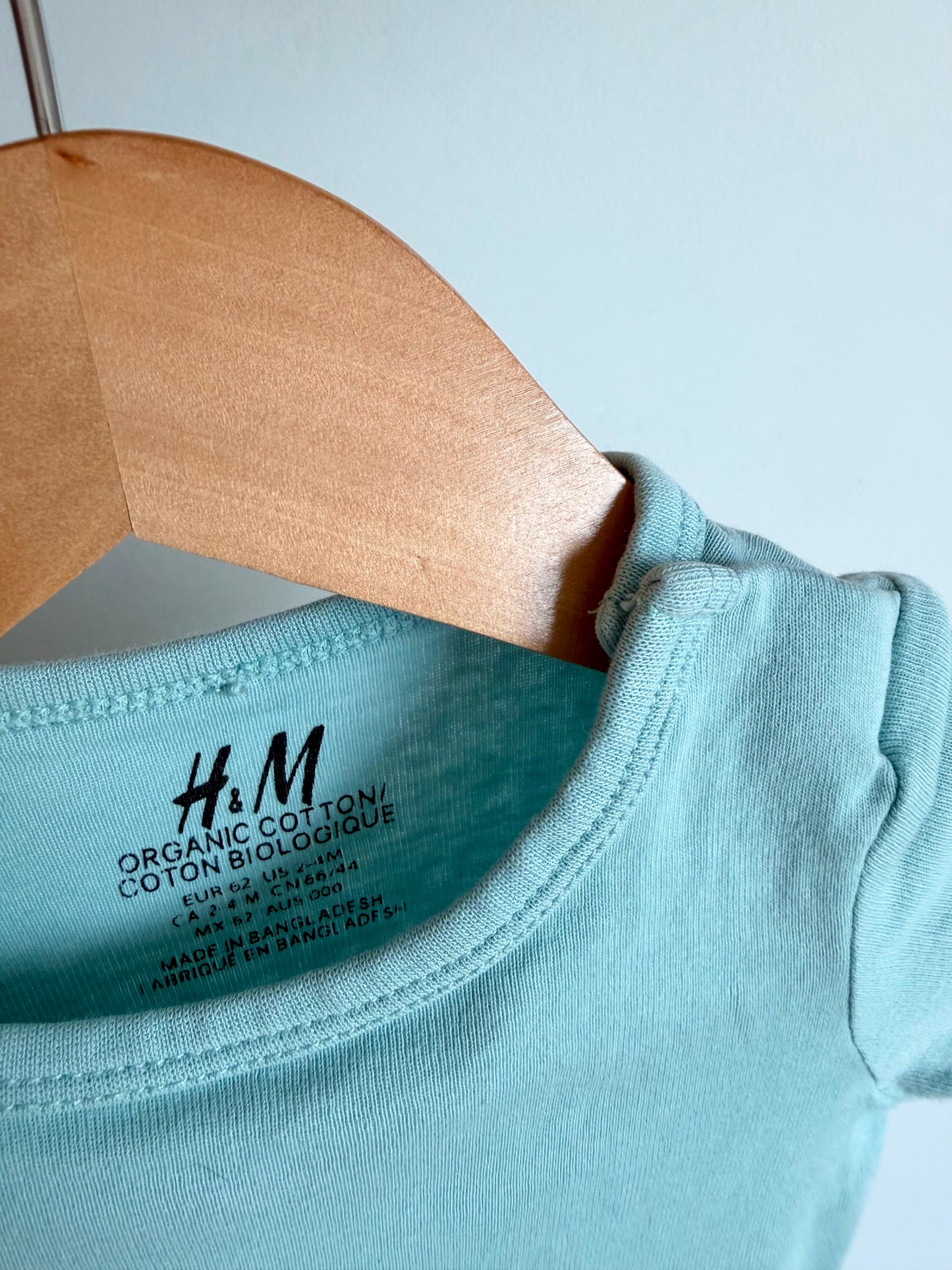 H&M Blue Bodysuit / 2-4m