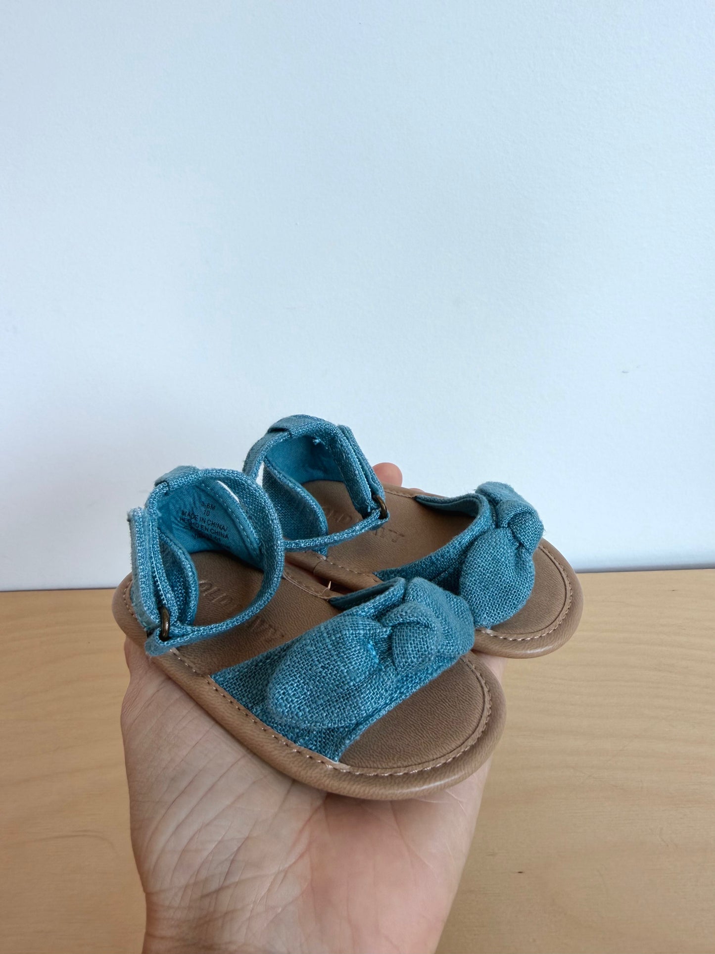 Chambray Bow Sandals / 3-6m