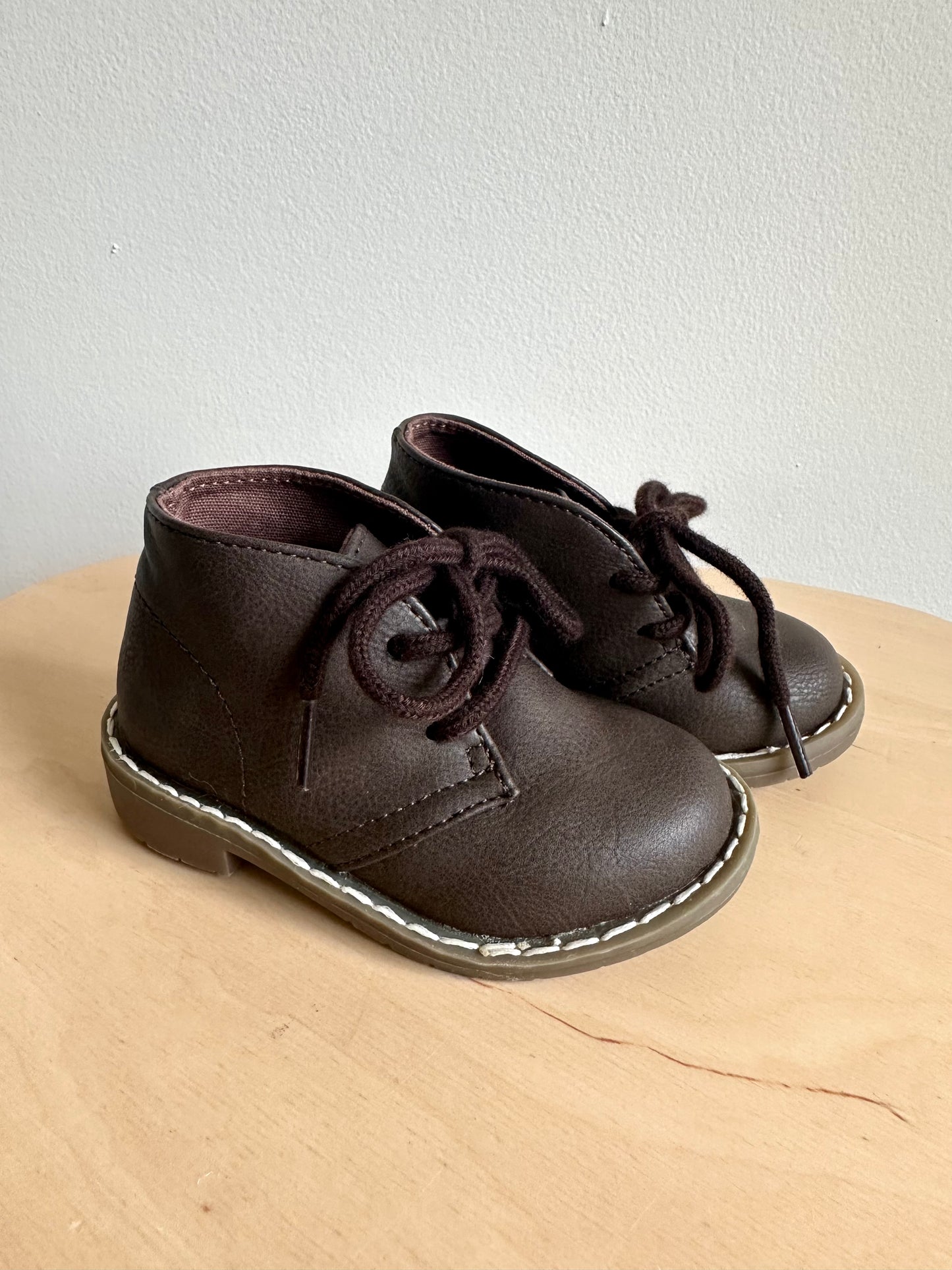 Brown Lace Up Shoes / Size 5 Toddler