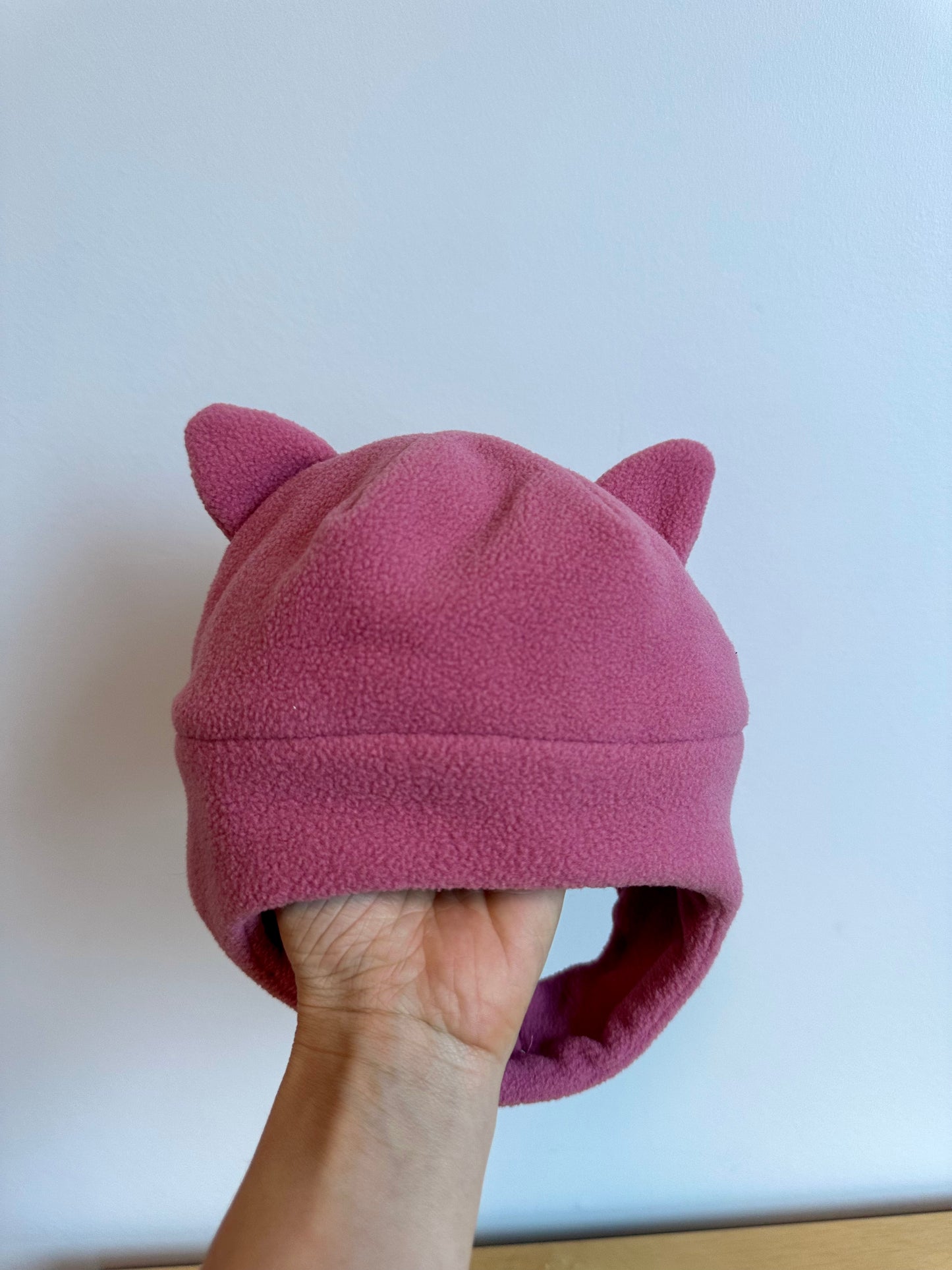 Punch Ear Strap Hat / 0-12m