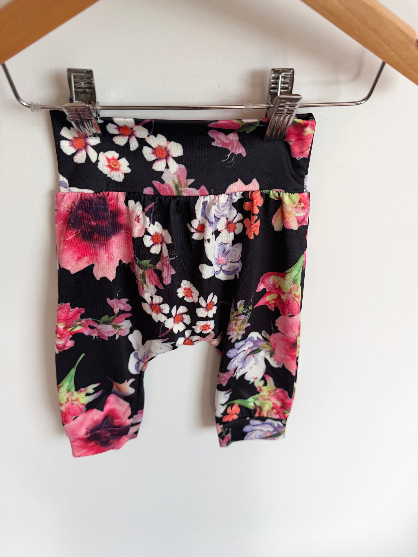 Black Floral Pants / 6-9m