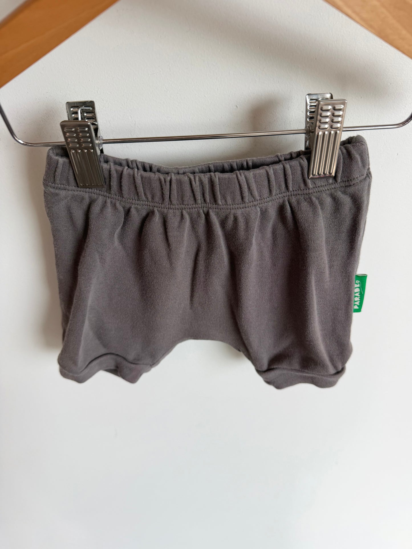 Parade Grey Shorts / 3-6m