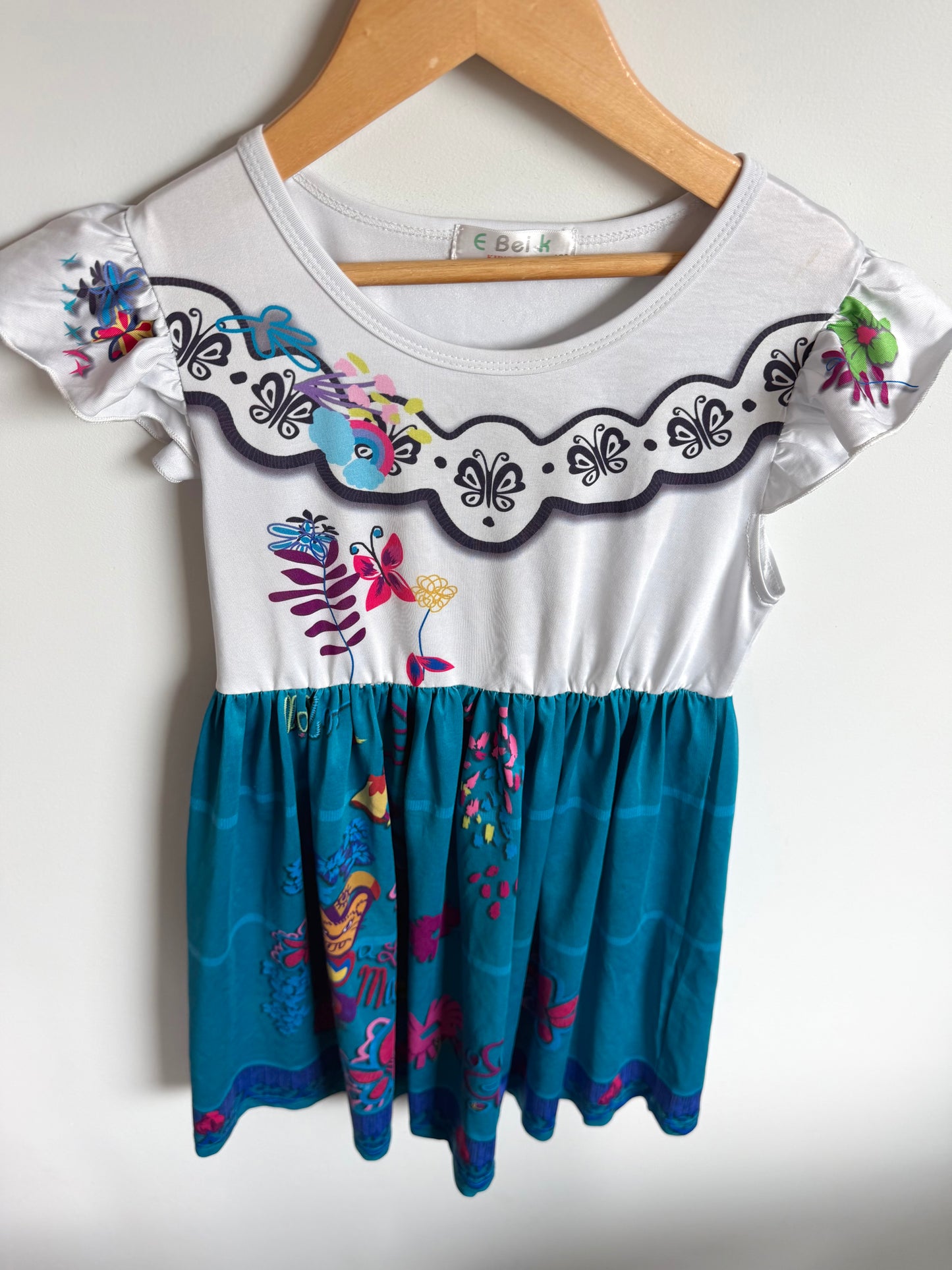 Encanto Dress / 10-12 years