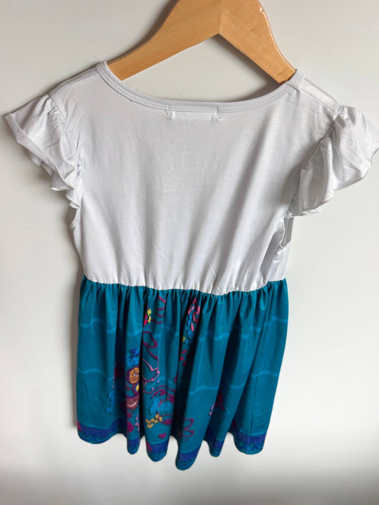 Encanto Dress / 10-12 years