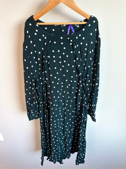 Polka Dot Dress / Medium