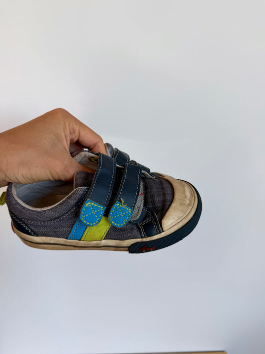See Kai Run Velcro Shoes / Size 10 Toddler