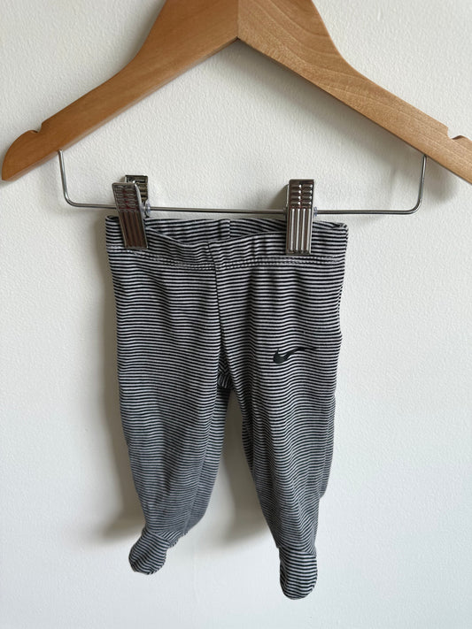 Nike Striped Footed Pants + Hat / 0-3m