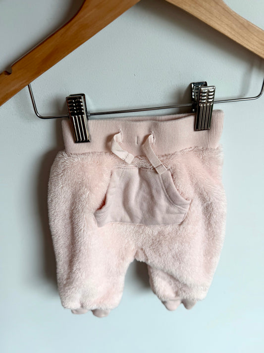 Gap Pink Fuzzy Pants / 0-3m