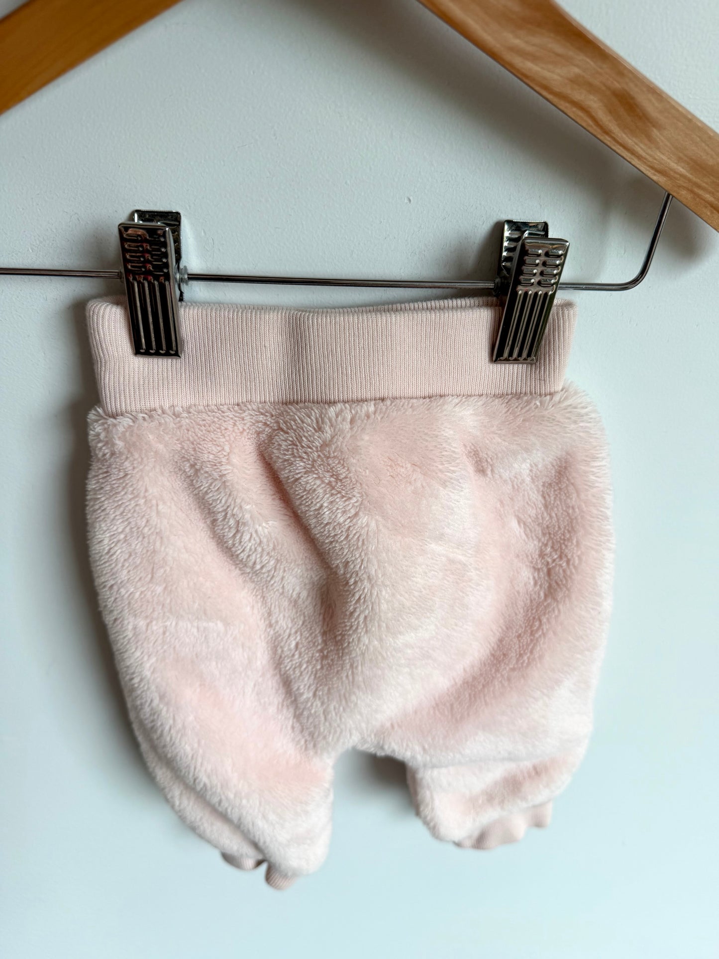 Gap Pink Fuzzy Pants / 0-3m
