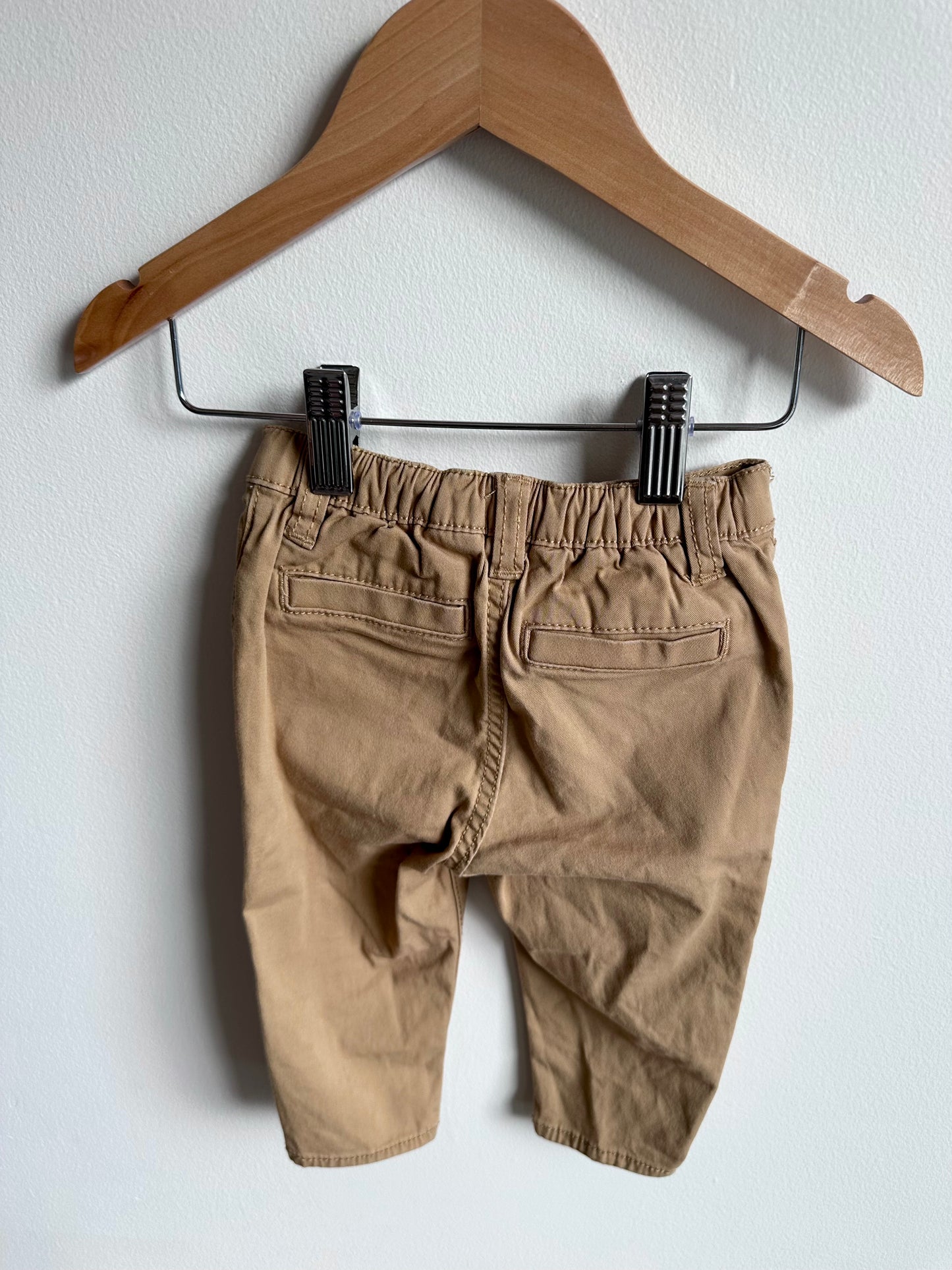 OshKosh Tan Tapered Pants / 9m