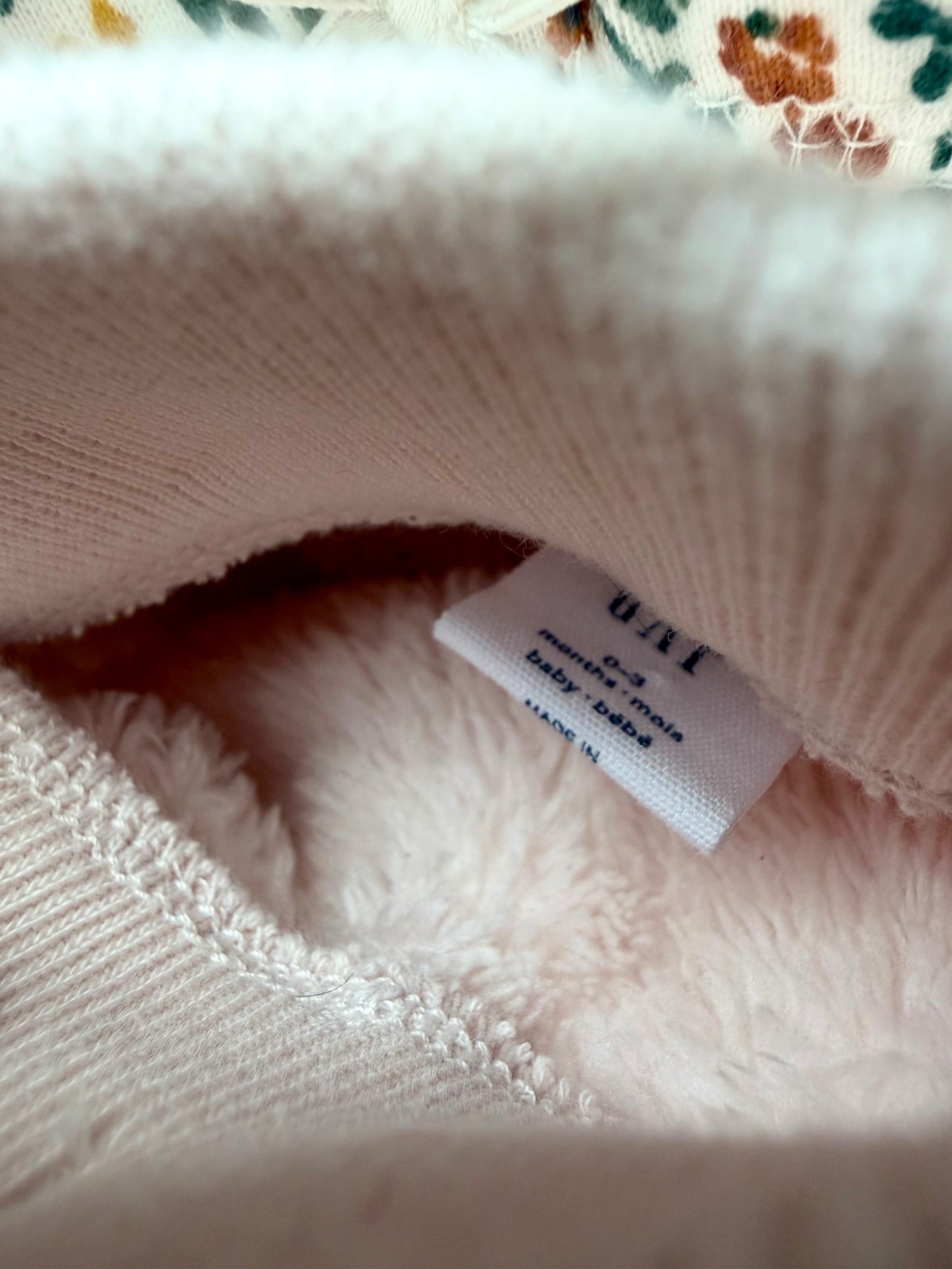 Gap Pink Fuzzy Pants / 0-3m