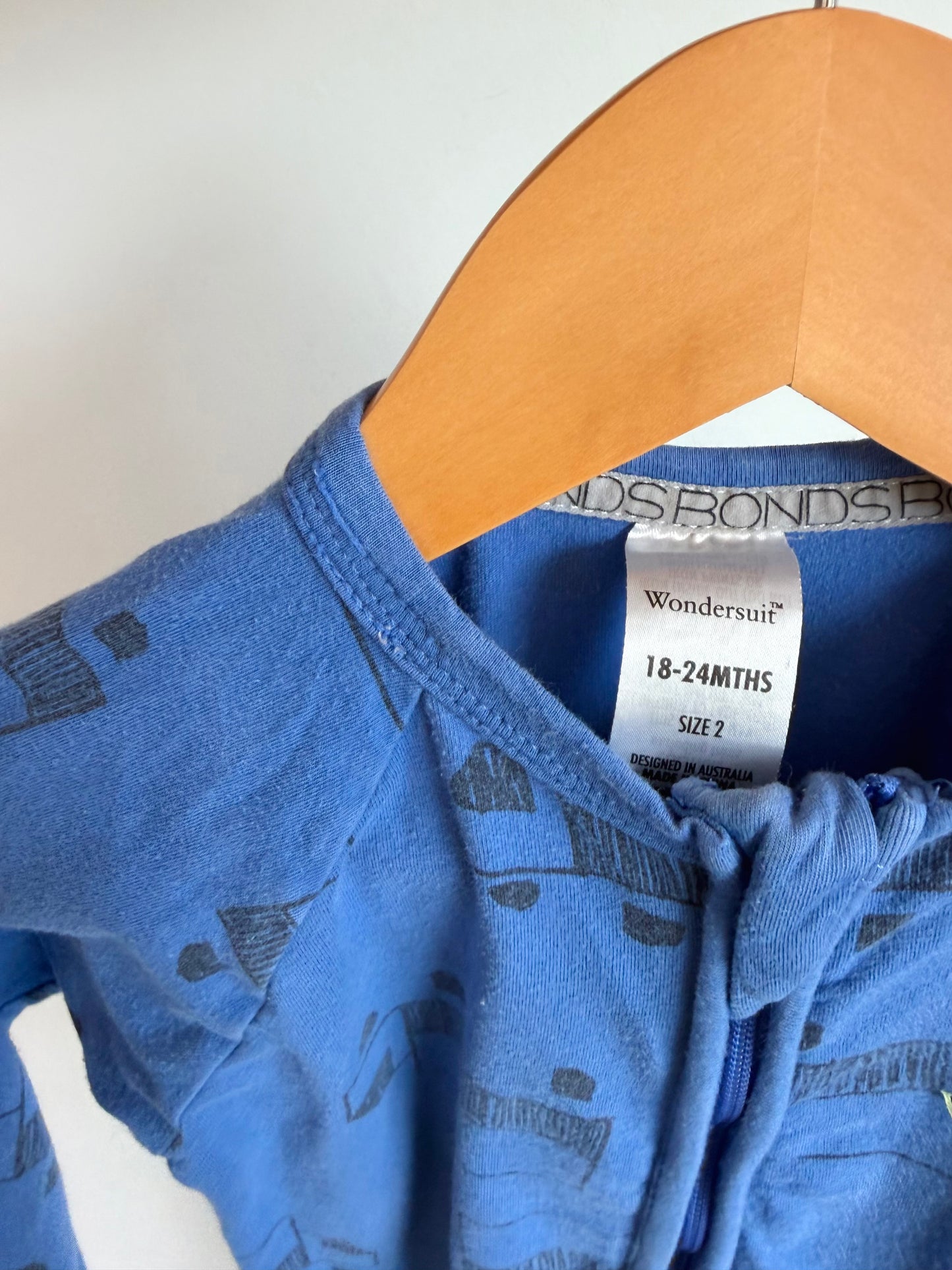 Bonds Blue Truck Wondersuit (PLAY) / 18-24m