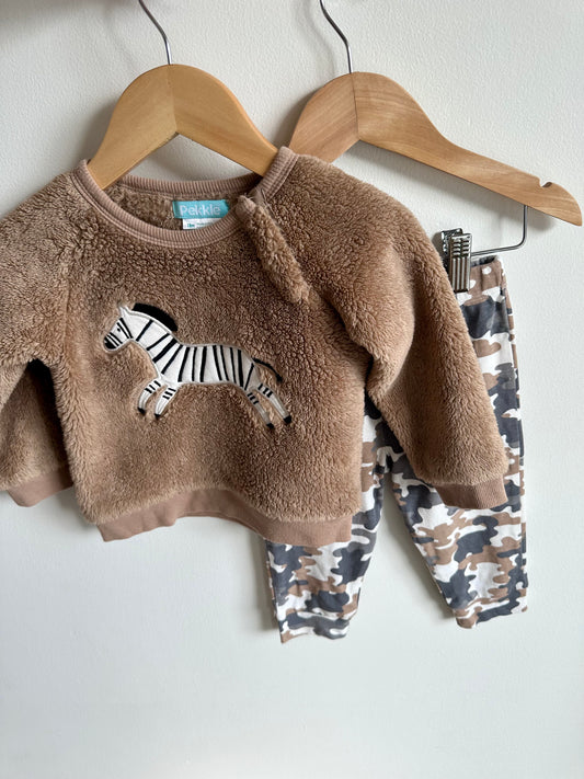 Fuzzy Zebra Crewneck + Pants Set / 18m