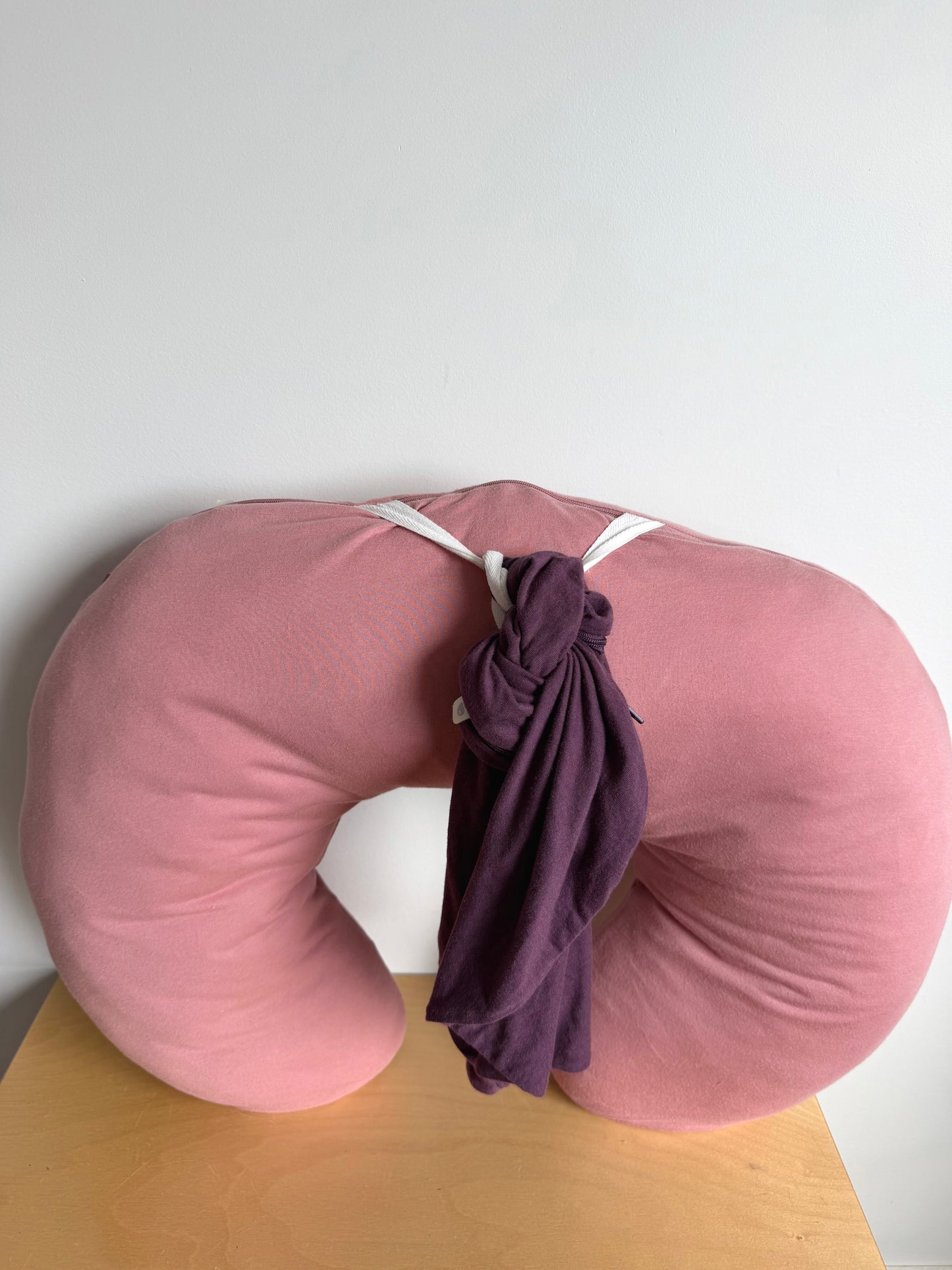 Perlim Pinpin Nursing Pillow and 2 Covers (No Shipping)