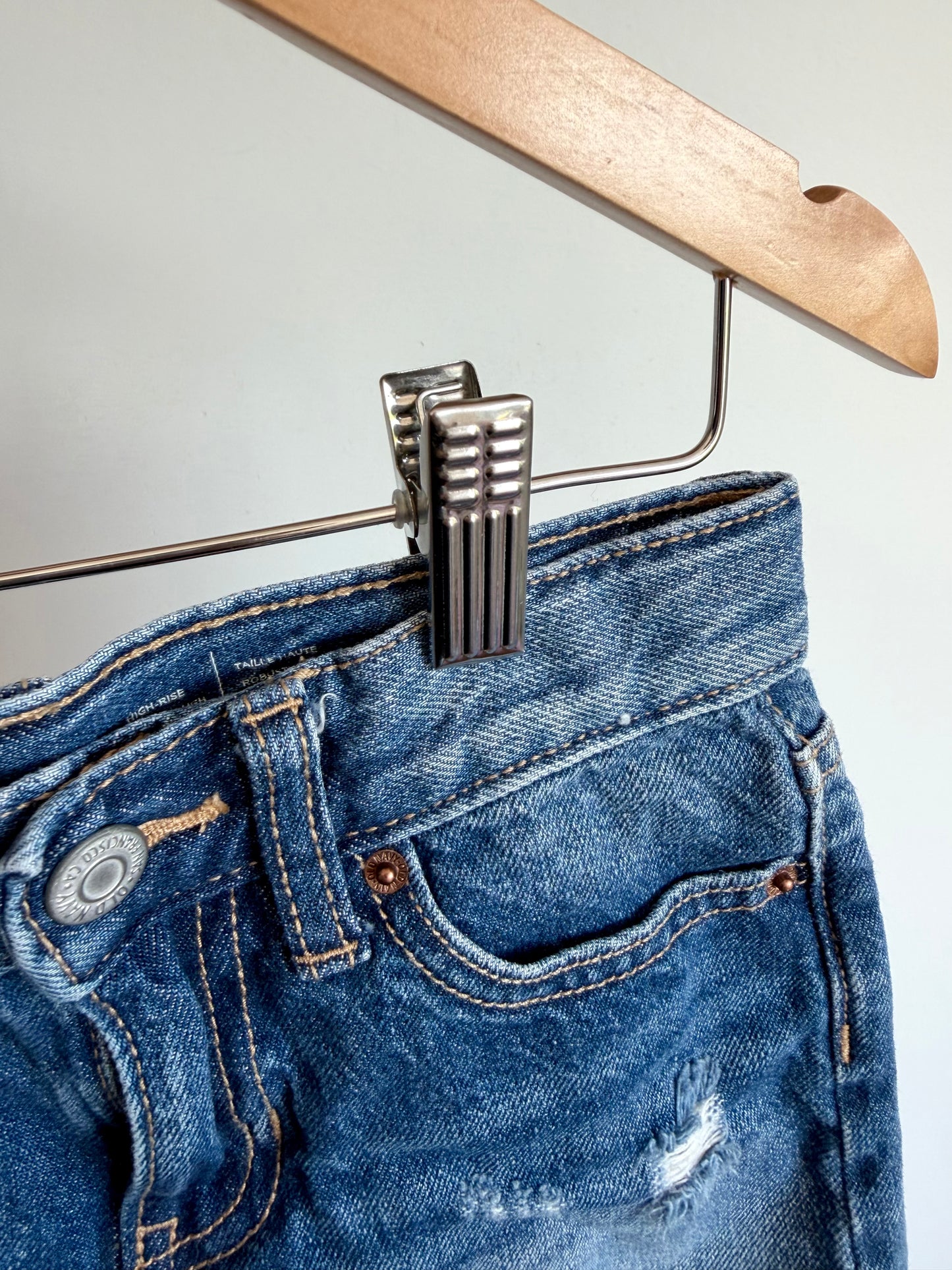 Distressed High Rise Denim Shorts / 6T