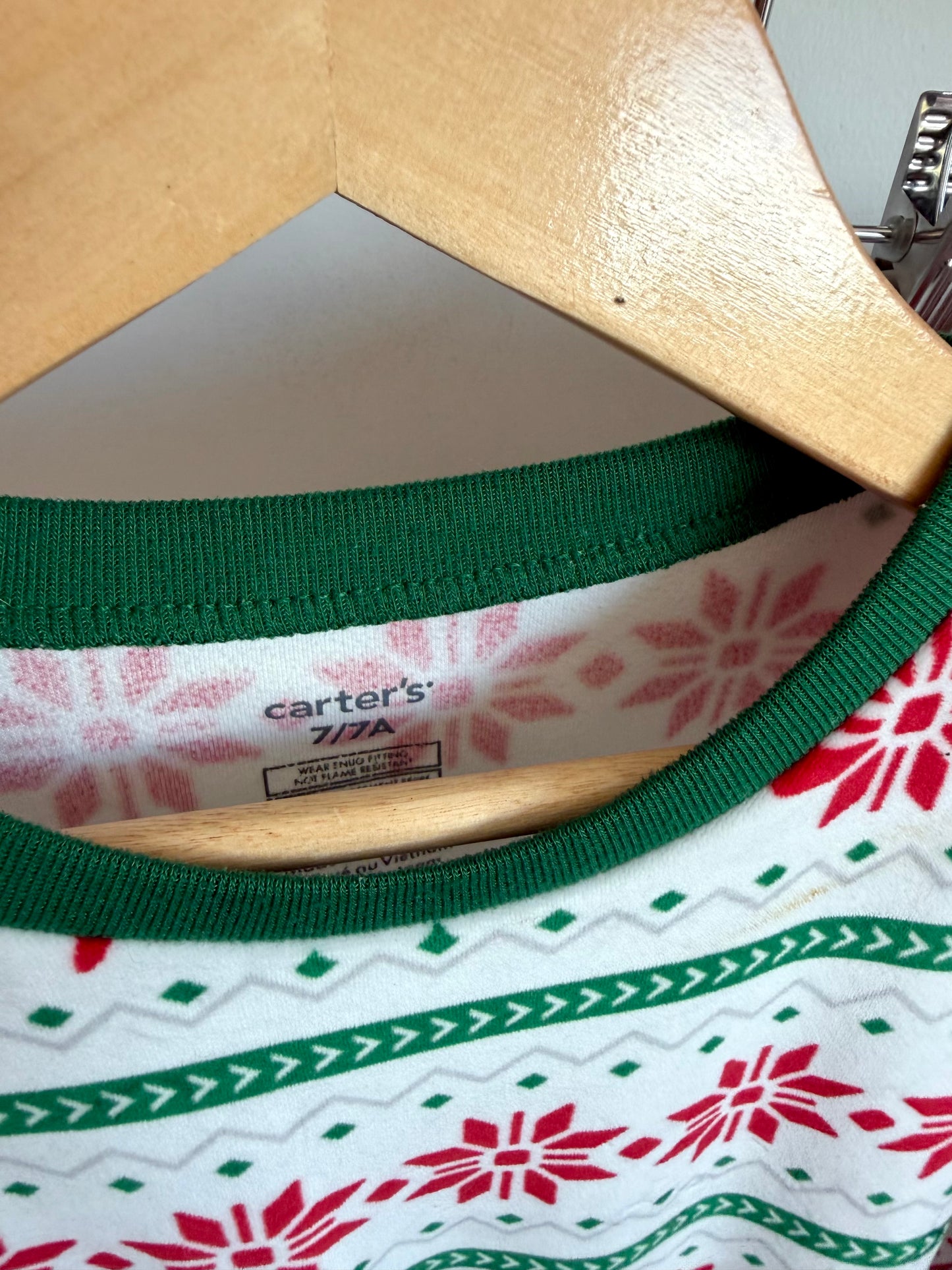 Red + Green Festive Pattern PJ Set (PLAY)/ 7 years