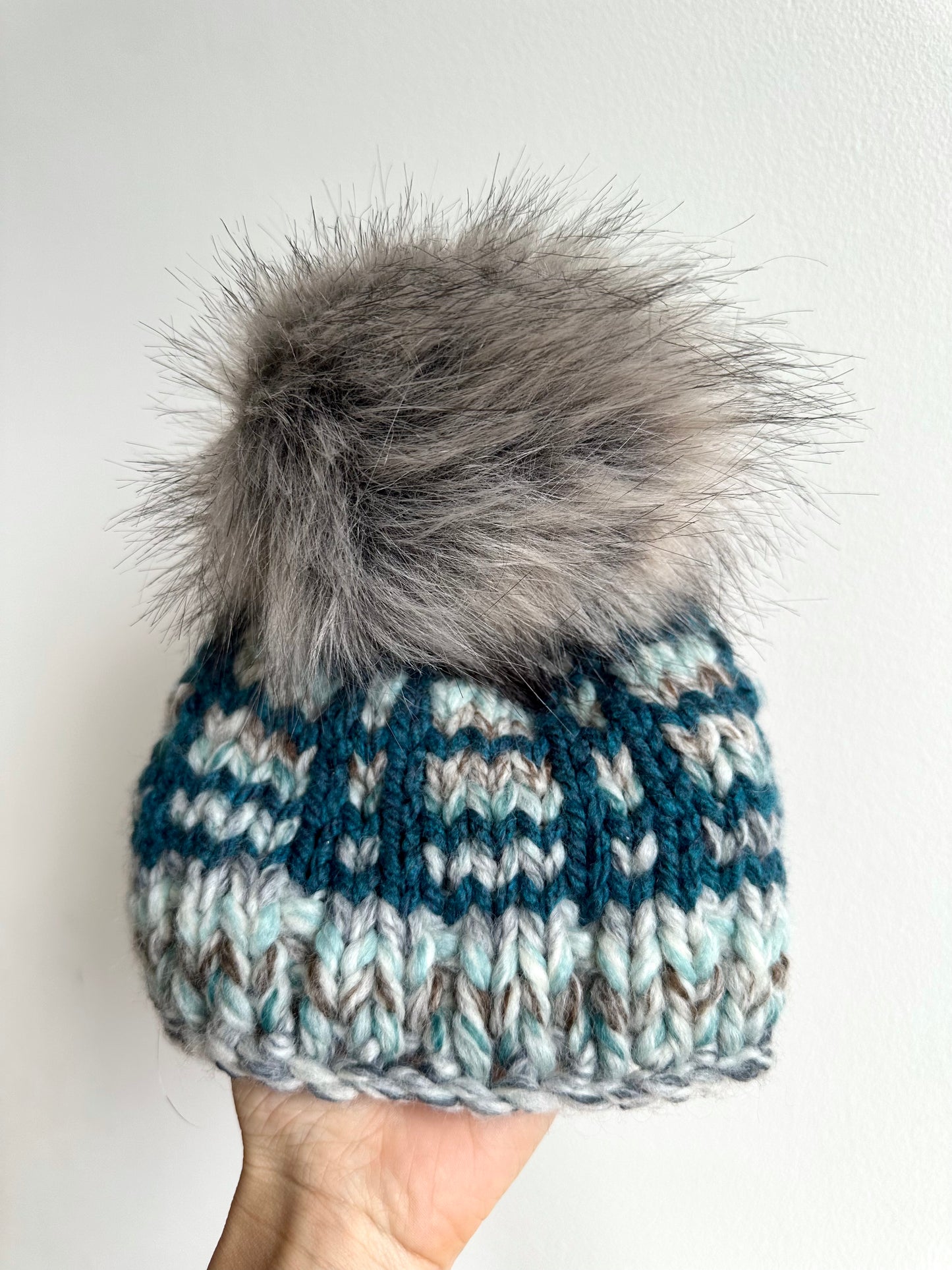 Knit Toque with Removable Pom Pom / 6-9m