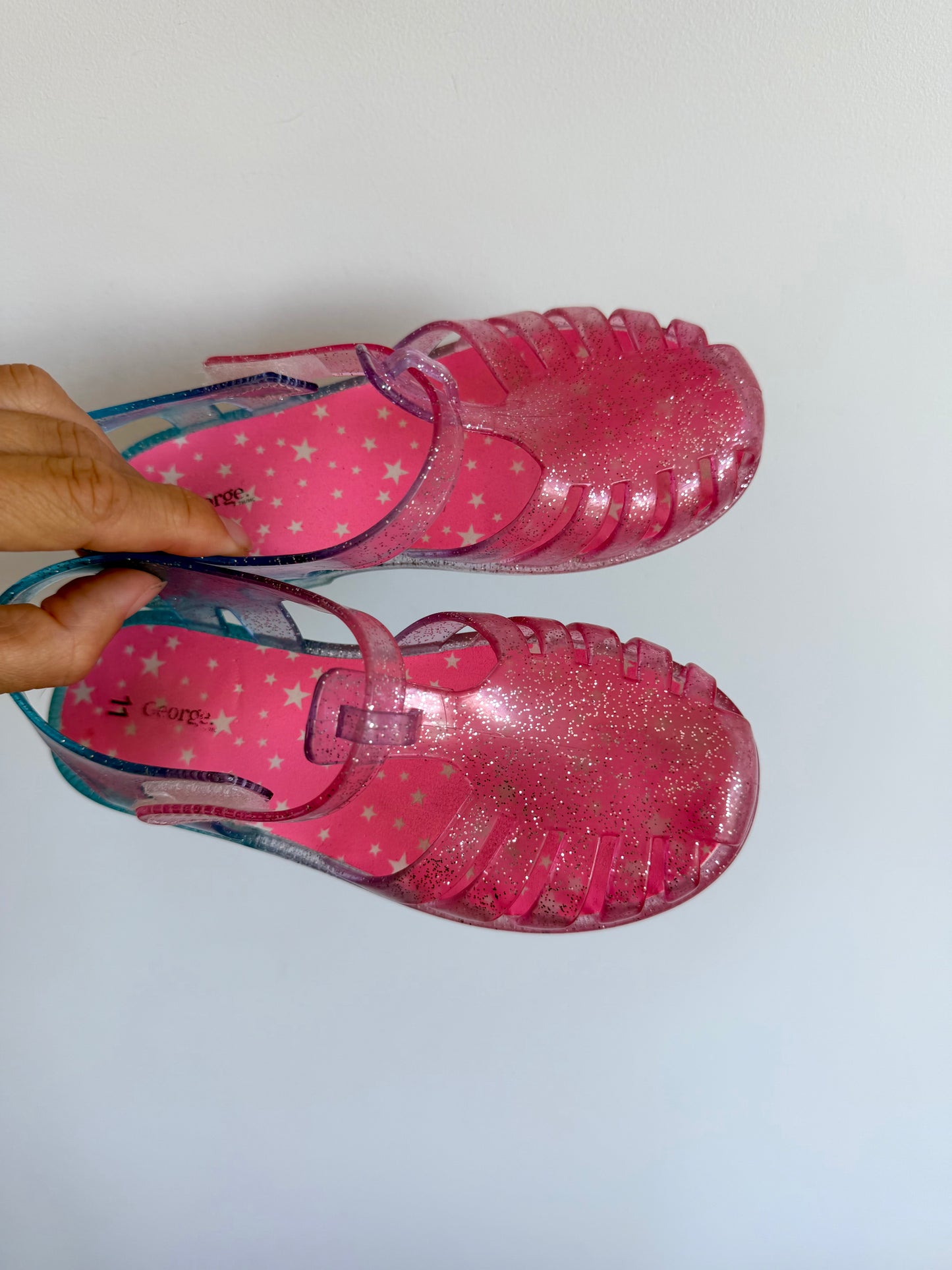 Jelly Sandals / Size 11 Little Kid