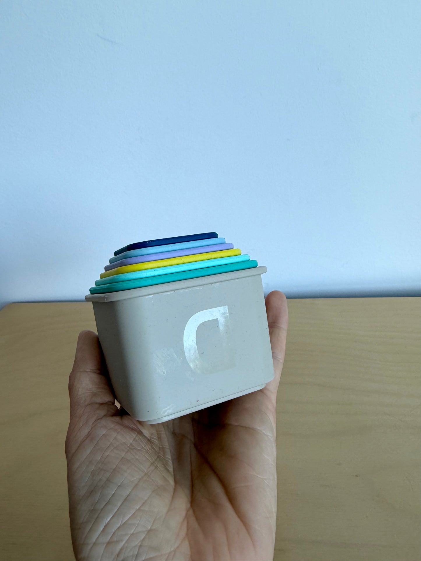 Colorful Nesting Square Cups (No Shipping)