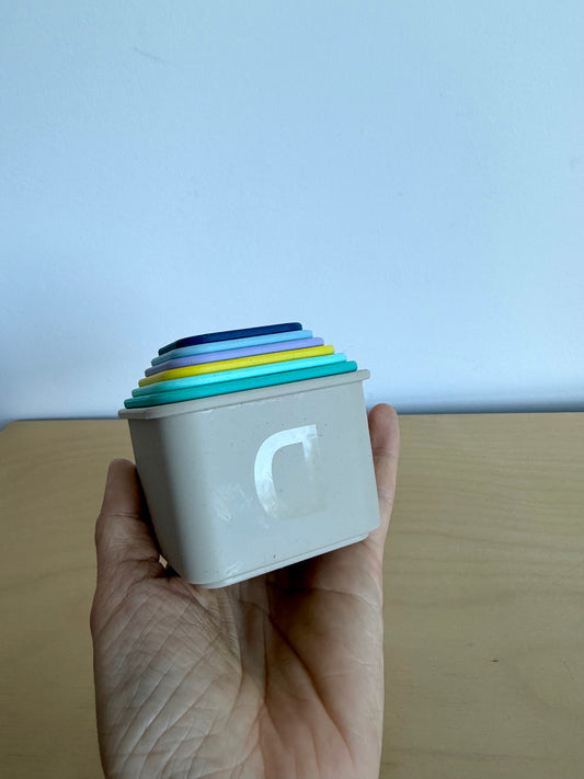 Colorful Nesting Square Cups (No Shipping)