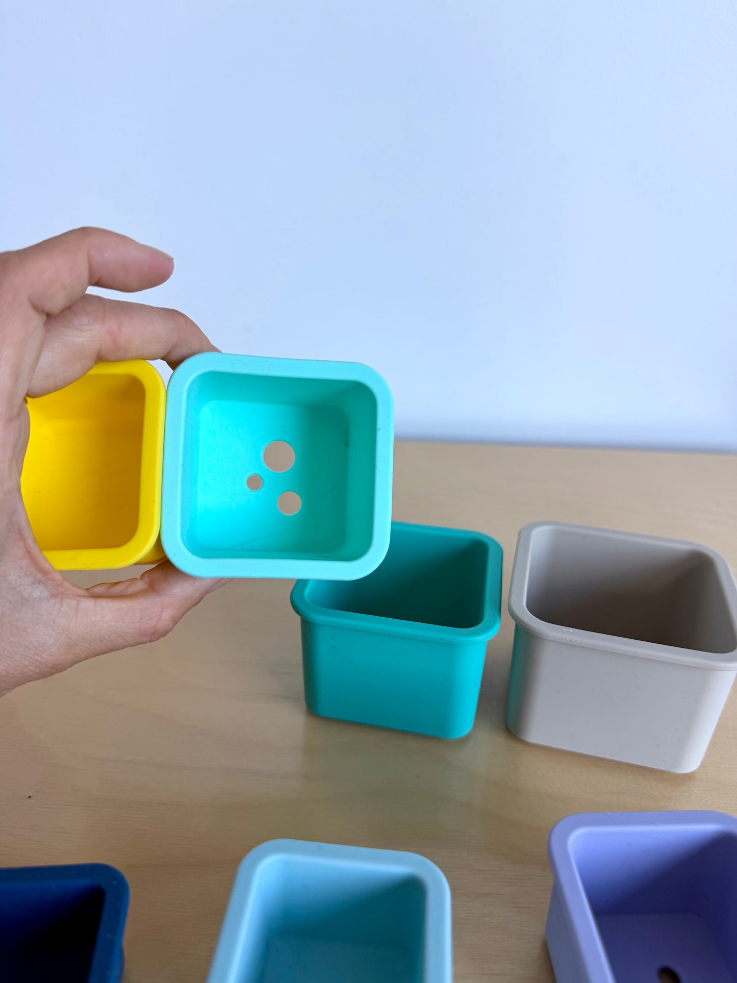 Colorful Nesting Square Cups (No Shipping)