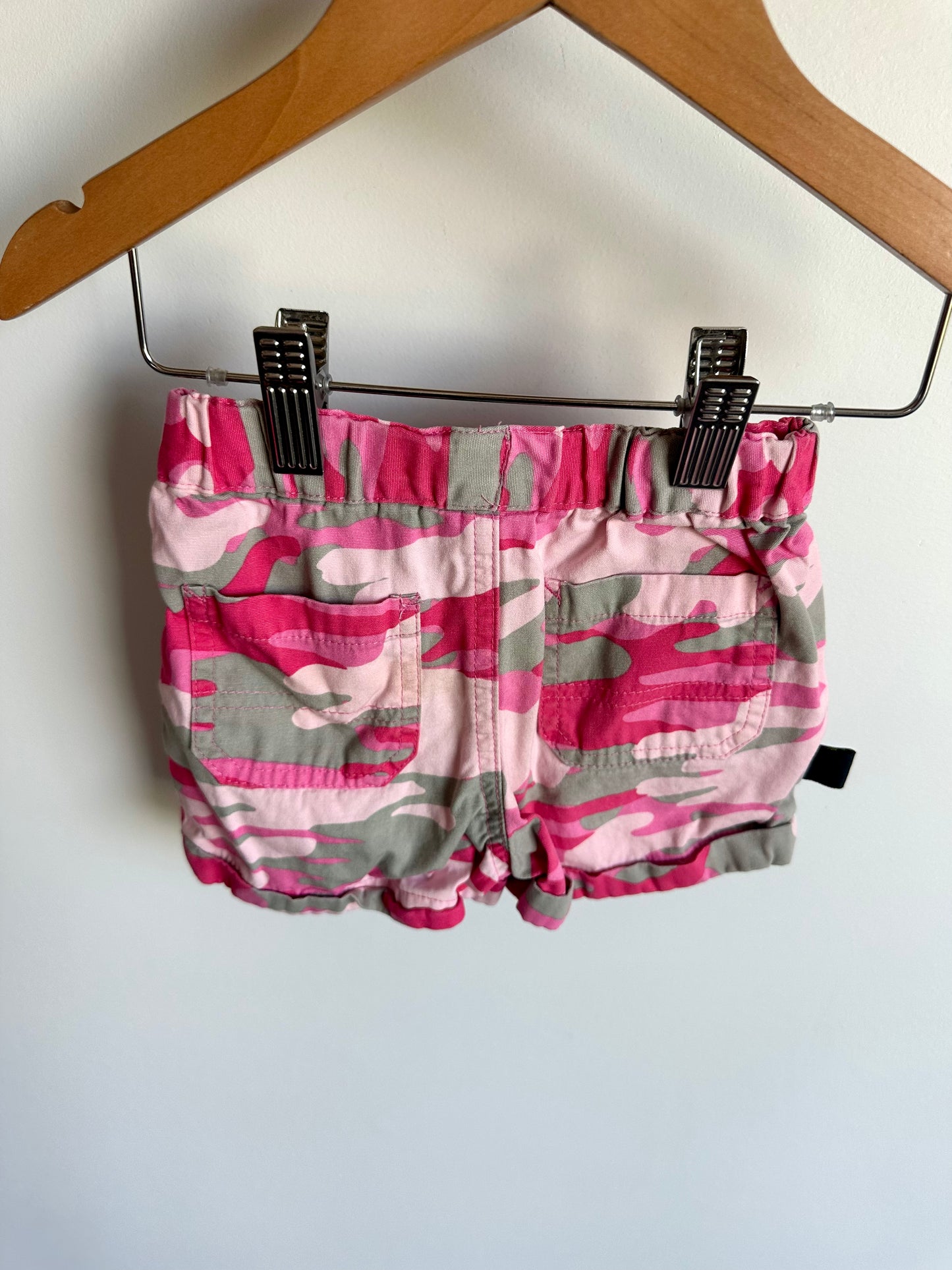Pink Camo Shorts / 18m