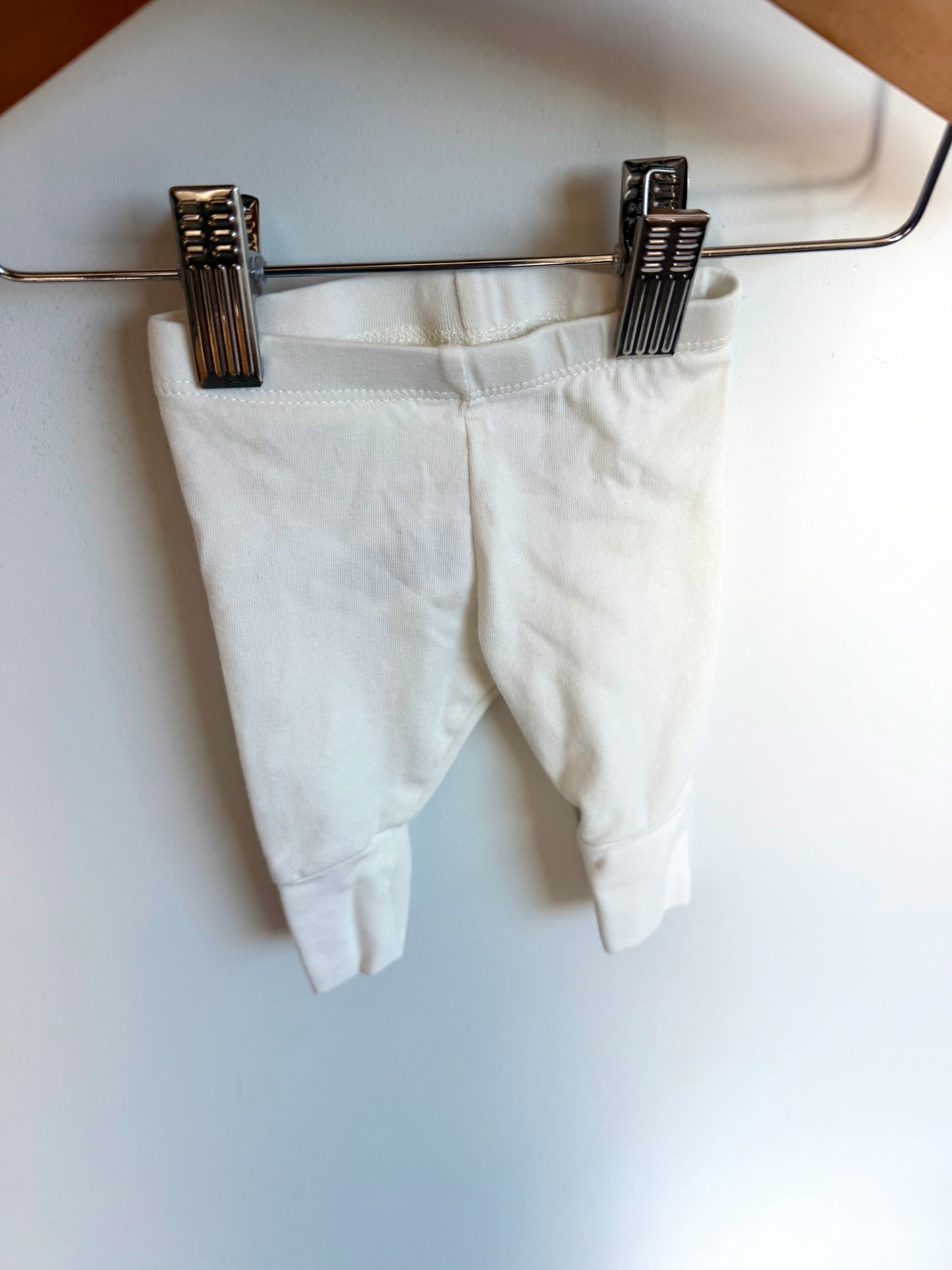 White Tapered Pants / 0-3m